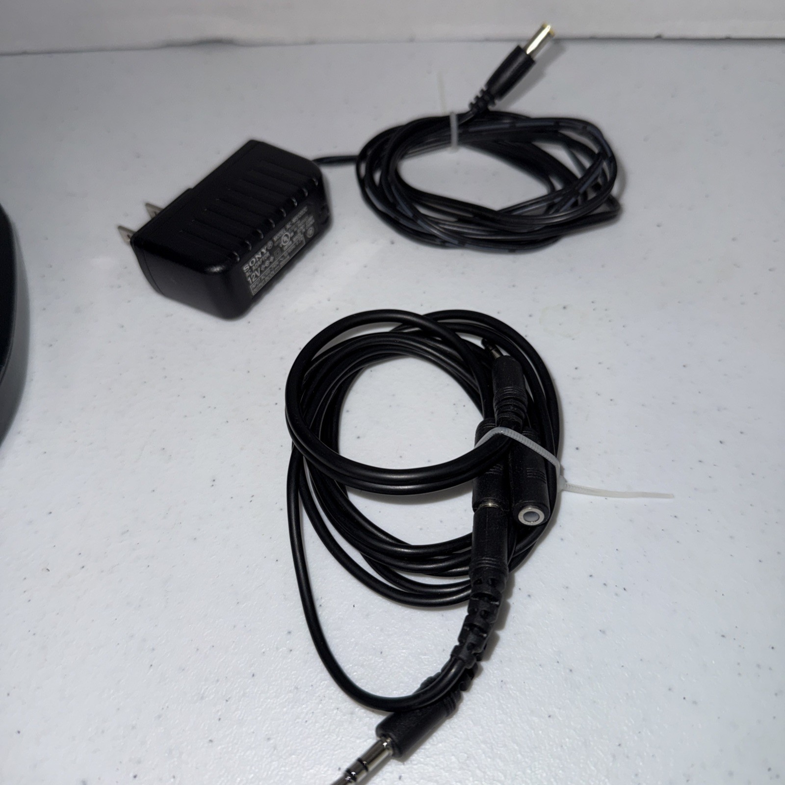 Sony WH-RF400R Wireless RF Headphones TMR-RF400 Transmitter Stand Black Charger