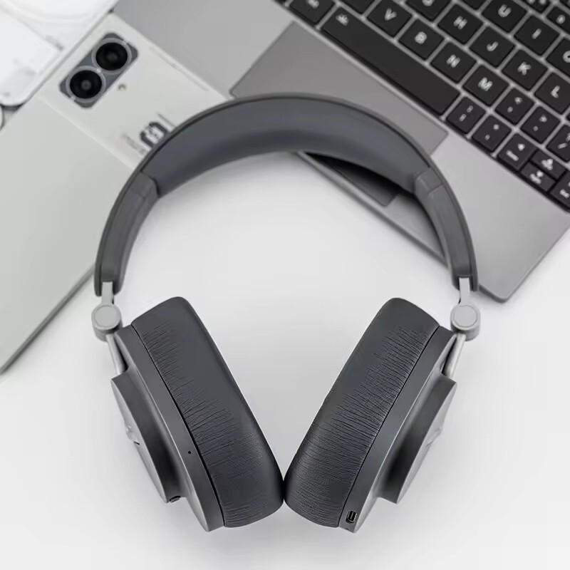 Moondrop Edge 40mm Dynamic Driver Wireless Headphone
