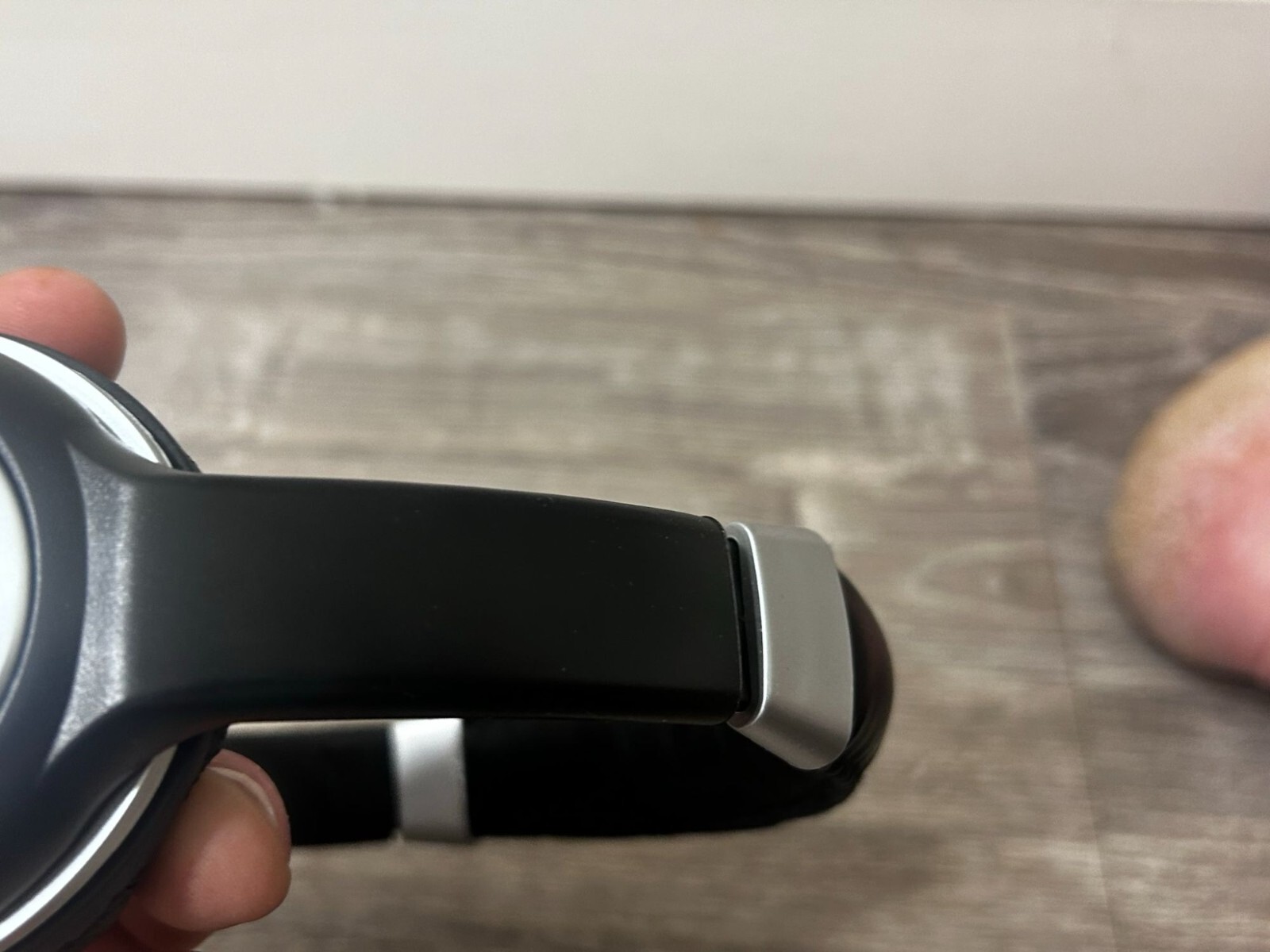 SoundLogic 4 In 1 Wireless Headphones Over The Head Black Silver