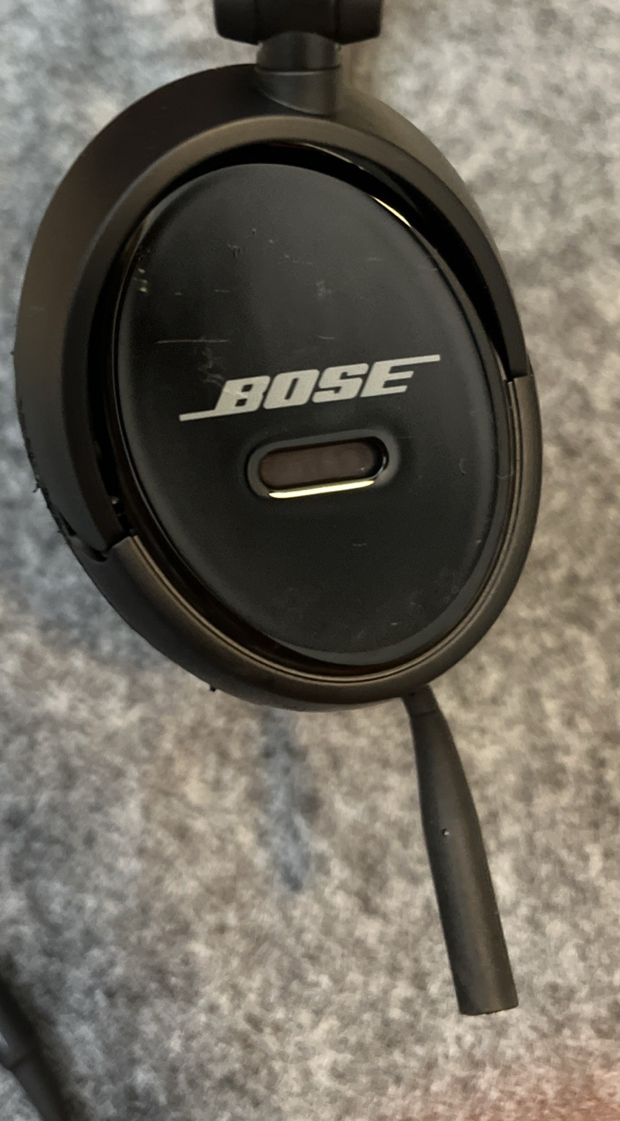 Bose On Ear Headphones Black 3.5 mm Audio Jack TESTED & Works Adjustable ~Case