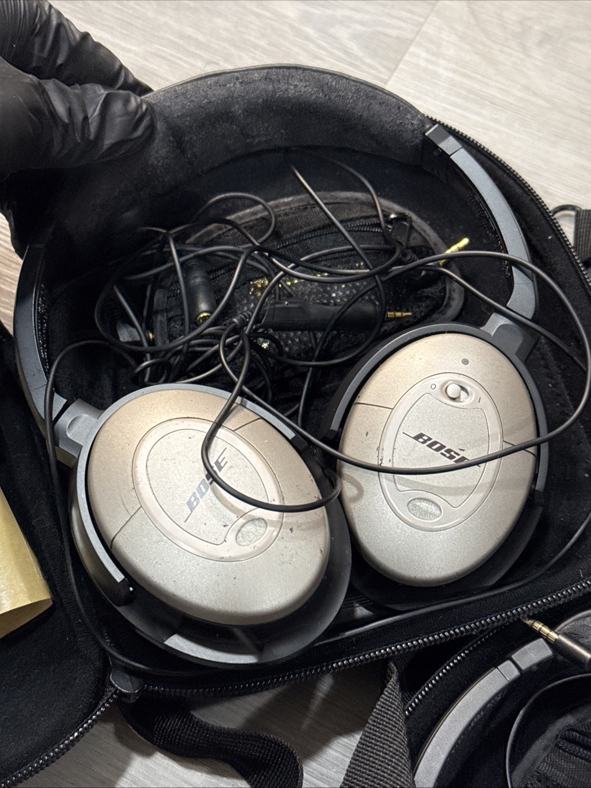Lot Of 4 Bose QC15/QC3 Headphones with Noise Cancelling (Read Desc)