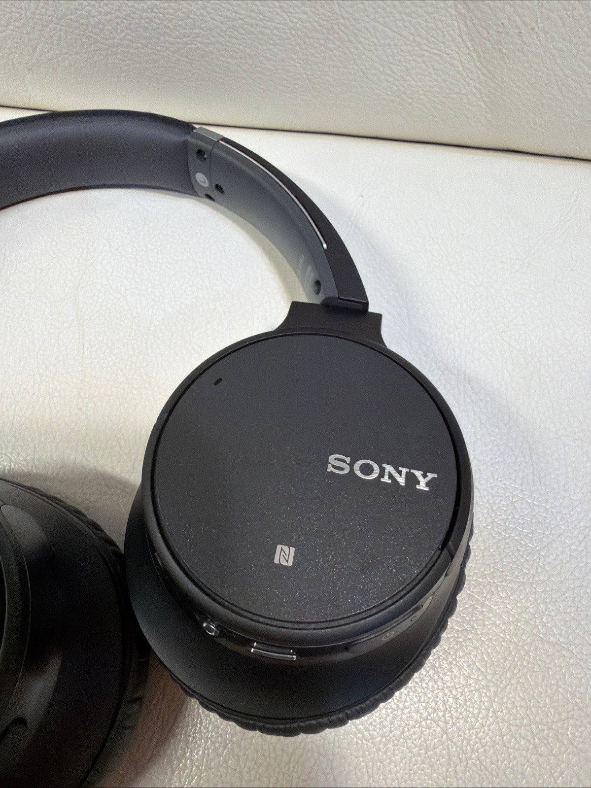 Sony WH-CH700N Wireless Over-Ear Noise Canceling Headphones TESTED