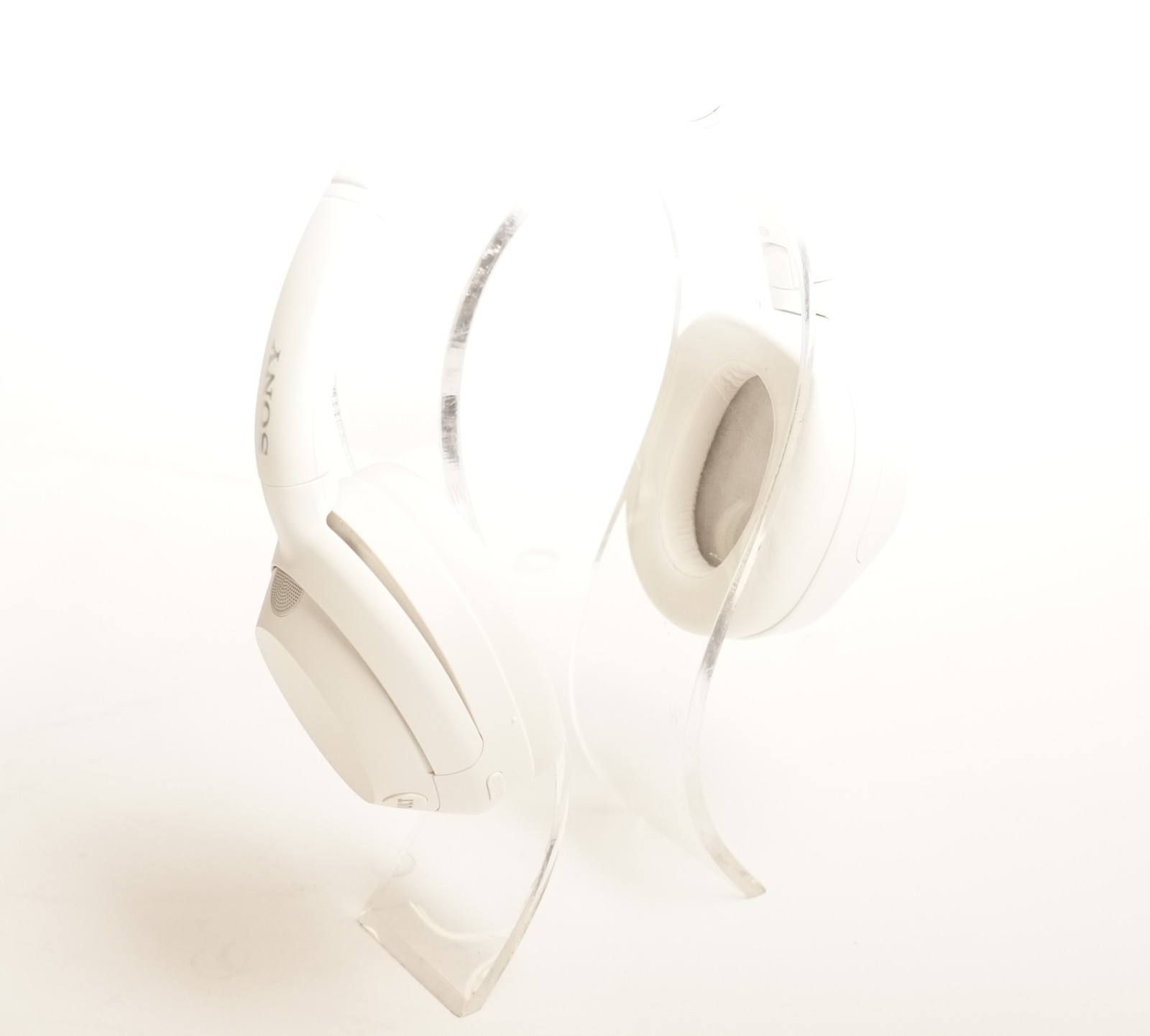 Sony ULT WEAR Wireless Noise Canceling Headphones Mic (Off-White)
