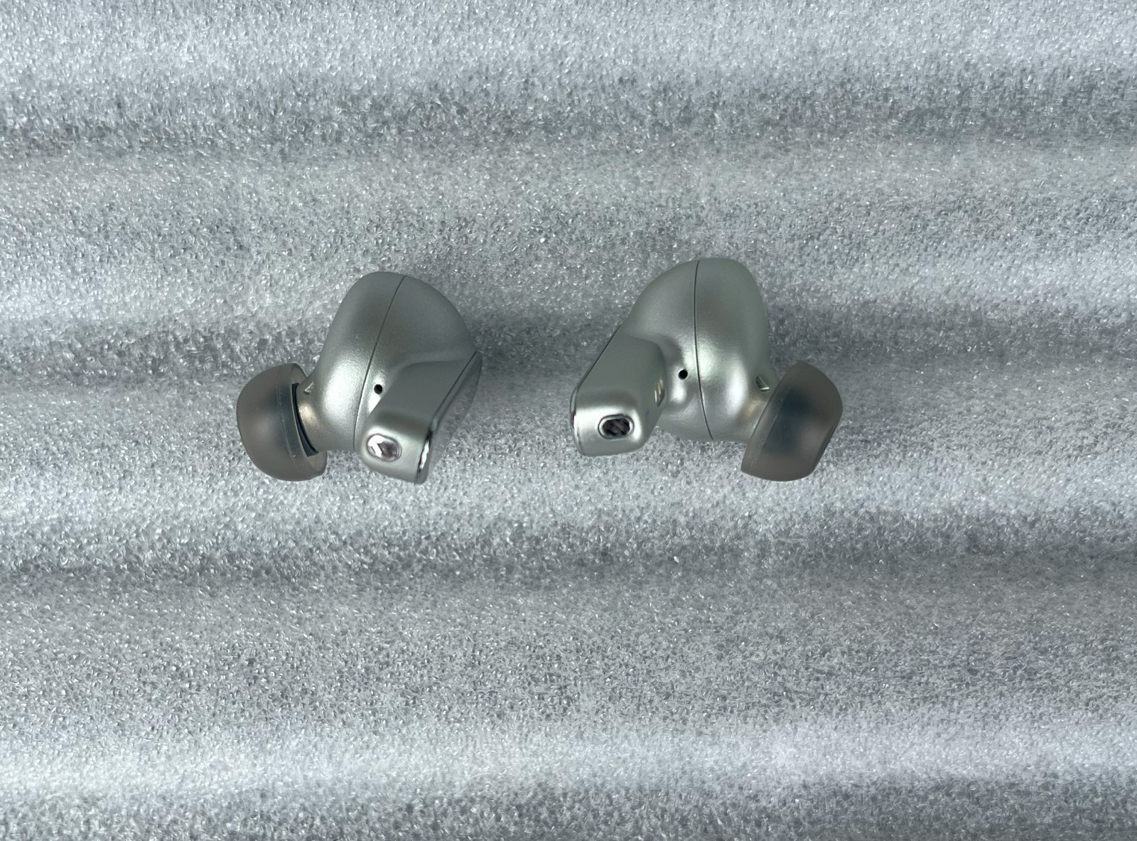 JBL LIVE PRO 2 TWS -A Pair of earbud Only-NO CASE