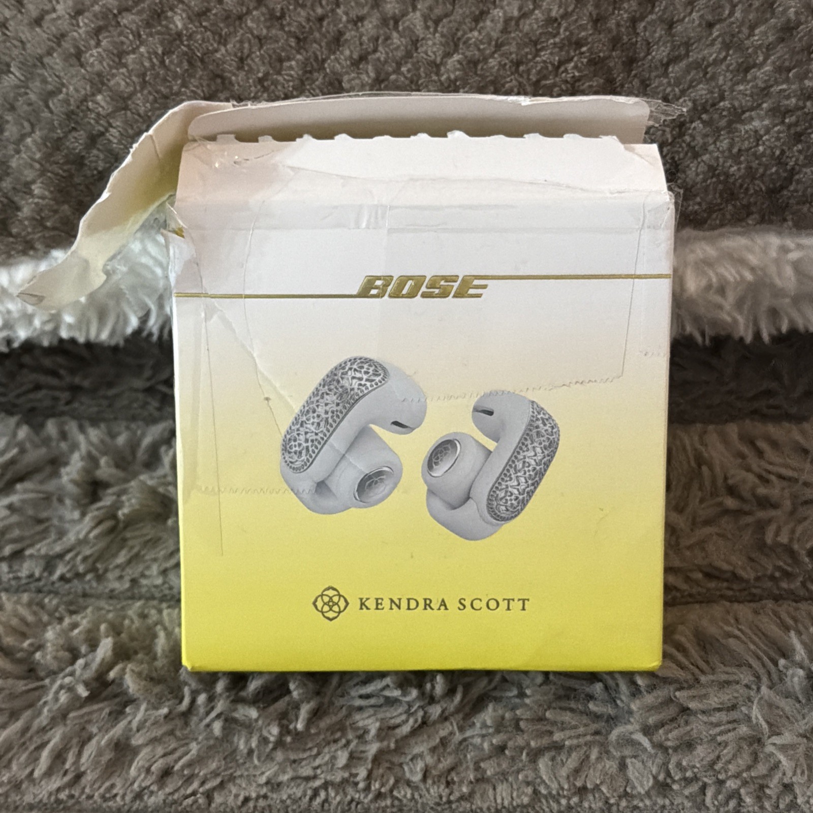 Bose x Kendra Scott Ultra Open Earbuds – Rhodium Filigree “Open Box”