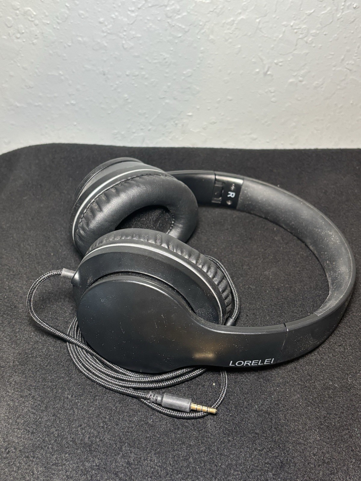 Lorelei X6 Over-Ear Wired Black Headphones Foldable Design Tangle Free Cable