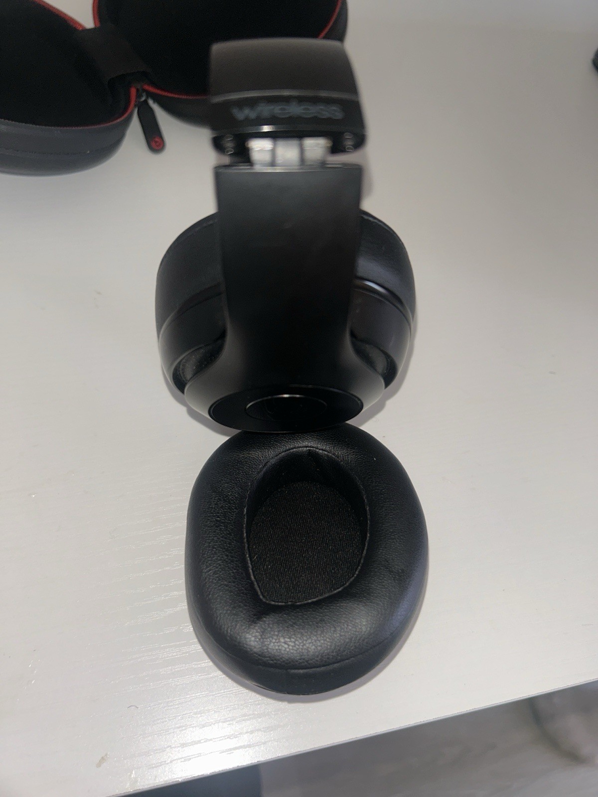 Beats by Dr. Dre Studio3 Over the Ear Wireless Headphones – Black