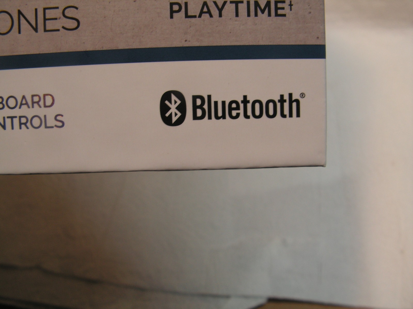 Brookstone Acoustic Pro Wireless Metered Headphones 35 Hours Bluetooth NEW