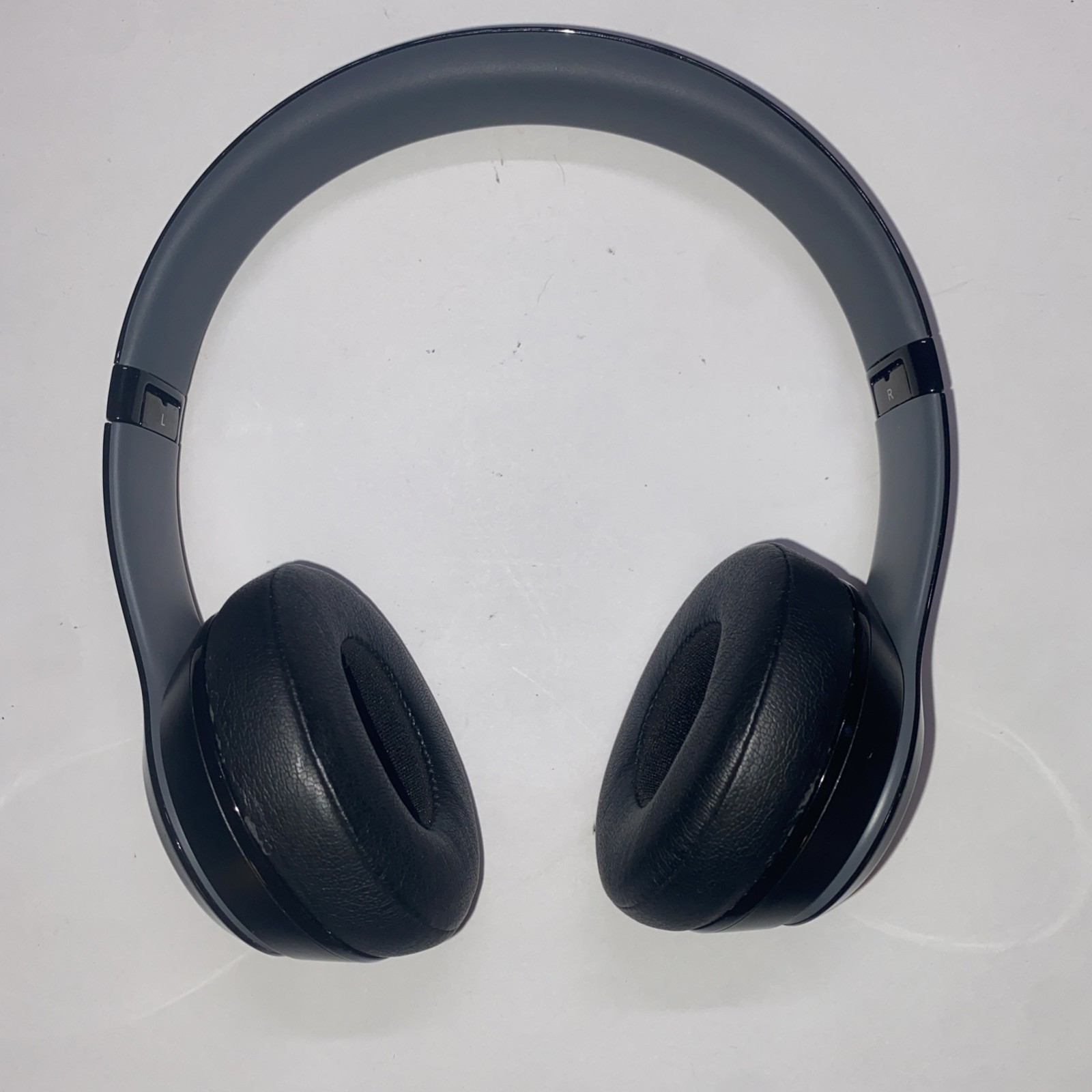 Beats by Dr.Dre Solo 2 Wireless On-Ear Headphones Black And Red
