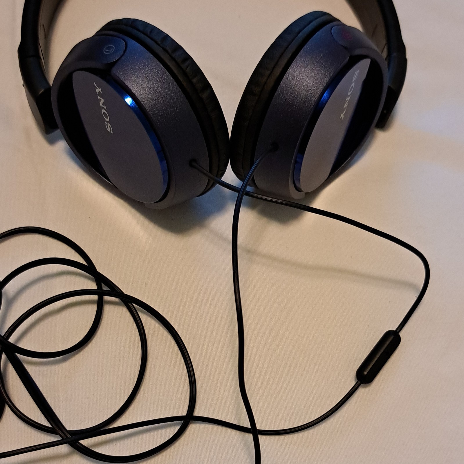 Sony MDR-ZX310AP Wired Over-Ear Headphones 3.5mm On-Cable Mic Blue/Black