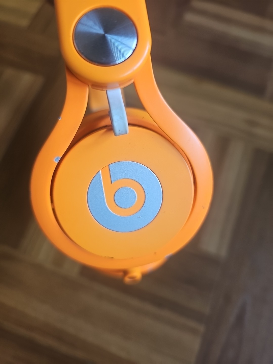 Beats by Dr. Dre Mixr Headphones Orange – Tested Working. Need Earpad & Wire