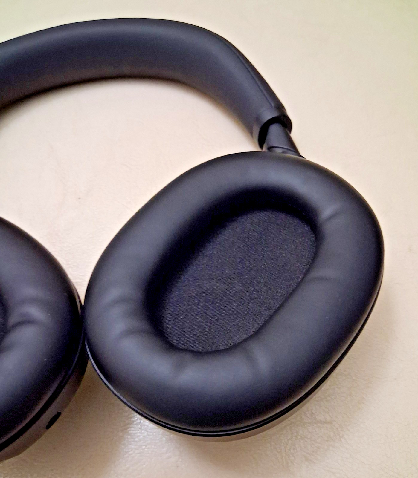 Sony WH-1000XM6 Wireless Noise Canceling Headphones Black – Used