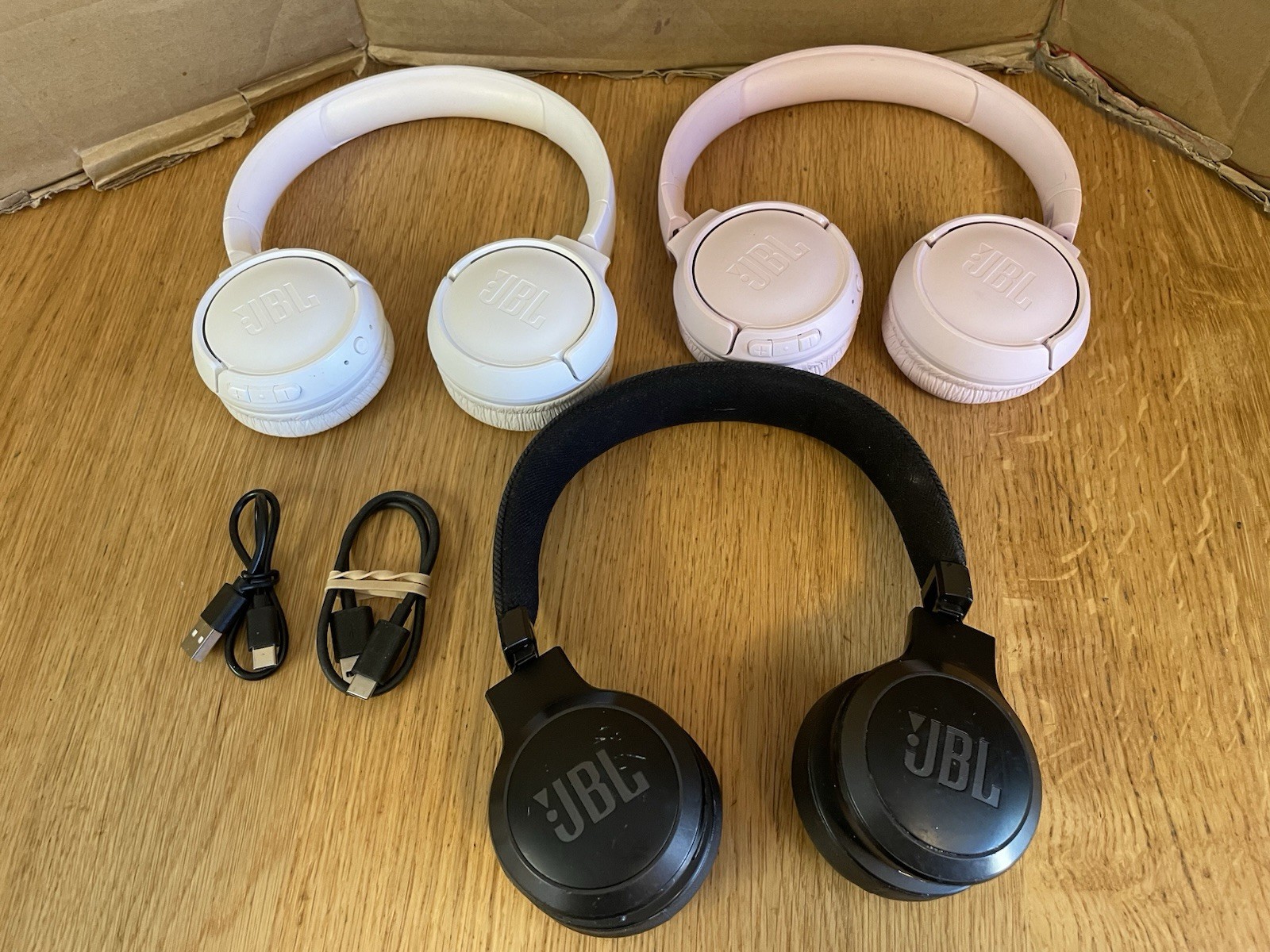 Lot Of JBL Tune 510BT Pink White Black Live 675NC Bluetooth Headphones