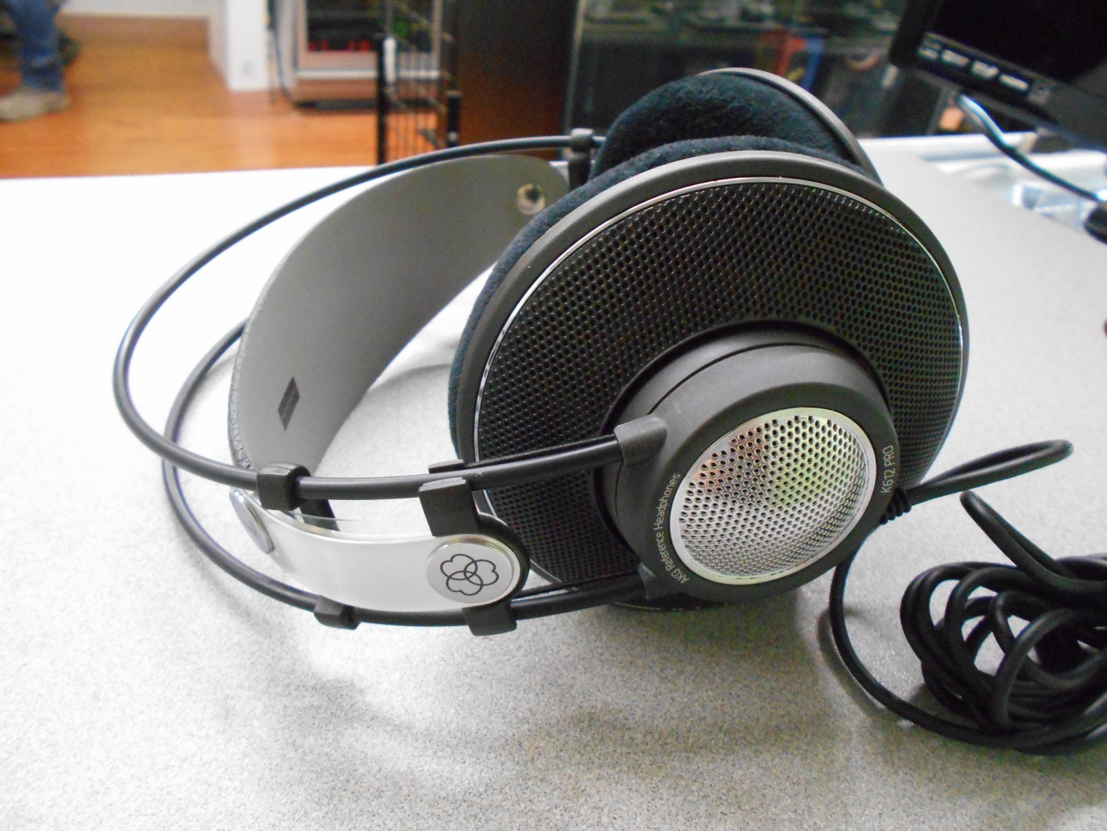 WOW!! AKG K612 PRO Reference Studio Headphones – Black