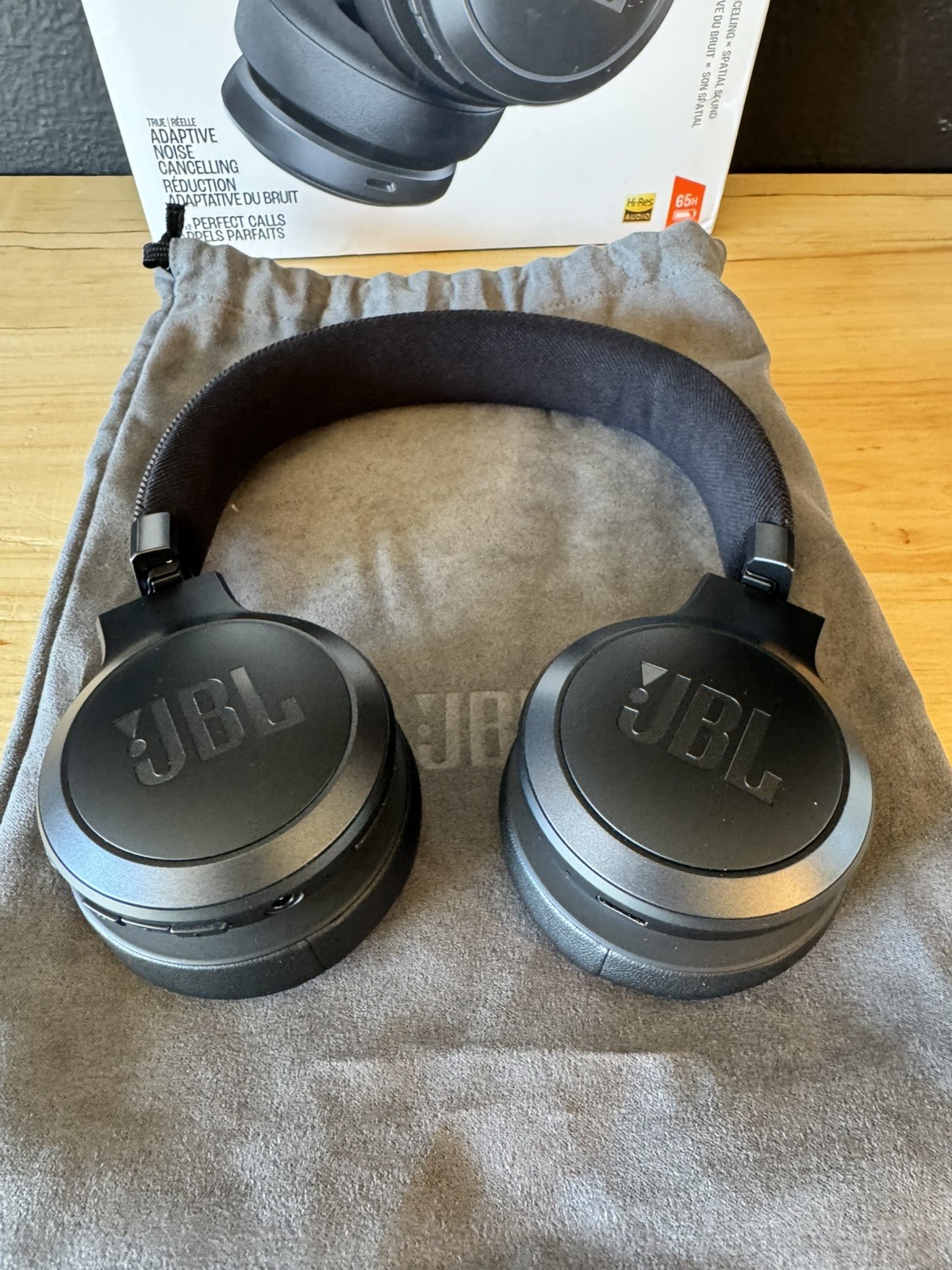 JBL Live 675NC Noise Cancelling Bluetooth On-Ear Wireless Headphones