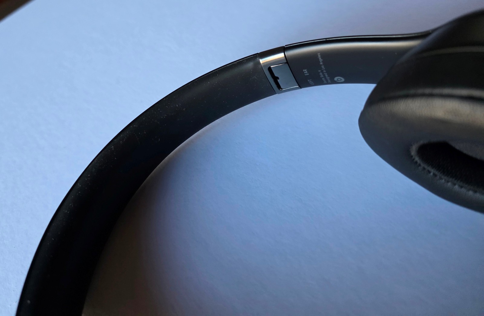 Unused Original Matte Black Beats Solo 4 Wireless Headphones MUW23LL/A in Bulk P