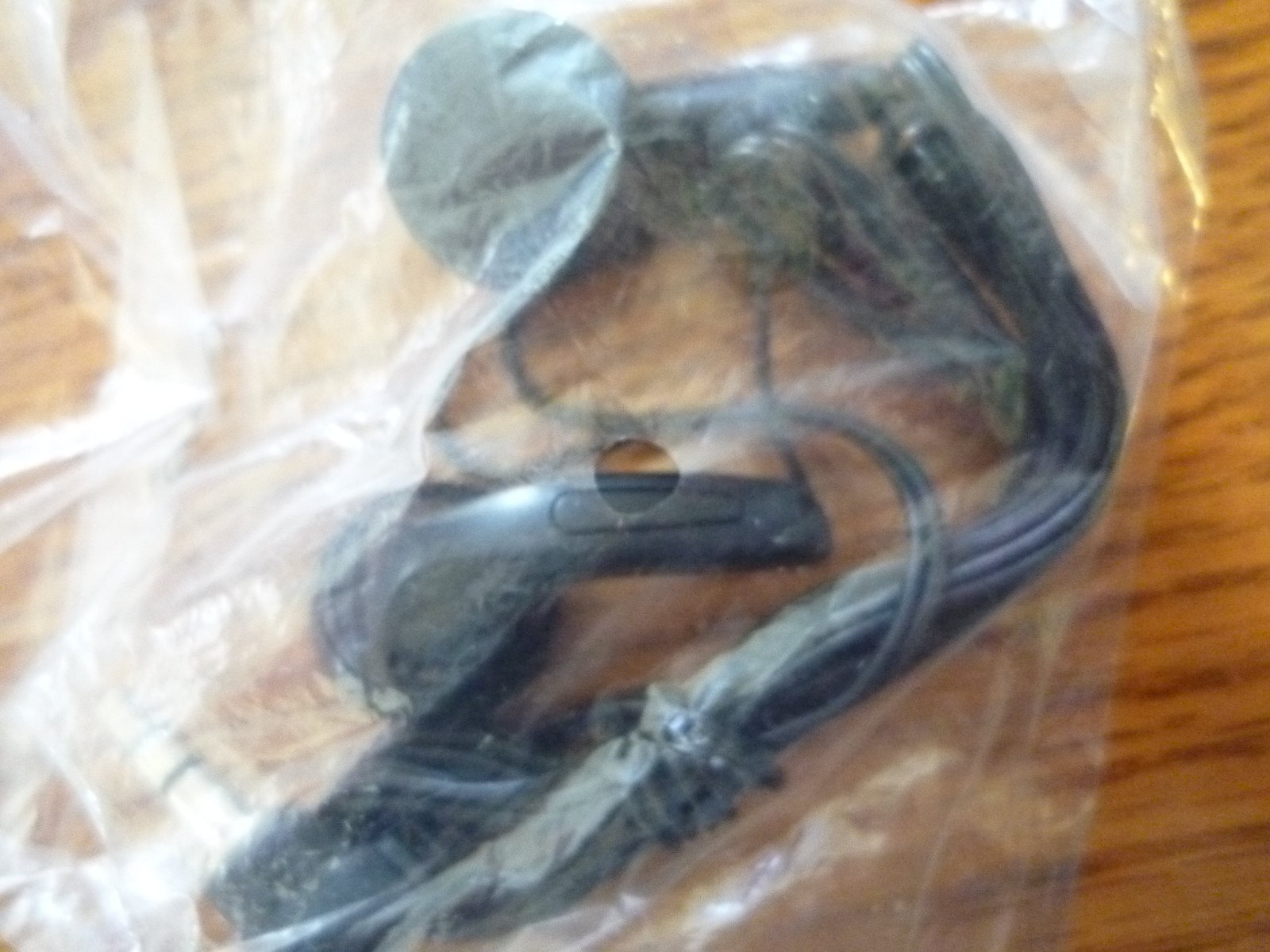 7 Pairs Wired Audio Earbuds Black Red and Mystery Colors