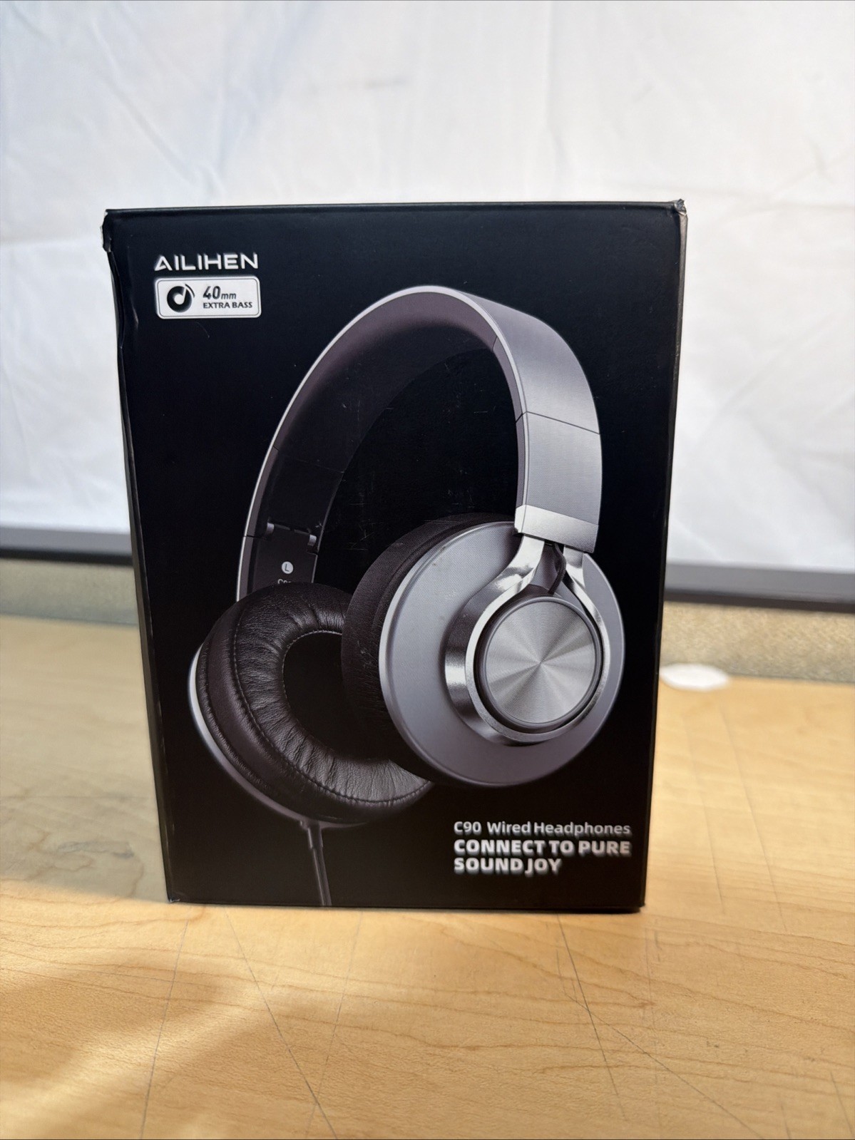 Wired Headphones with Microphone Volume Control, Noise Isolating Over Ear Hea…
