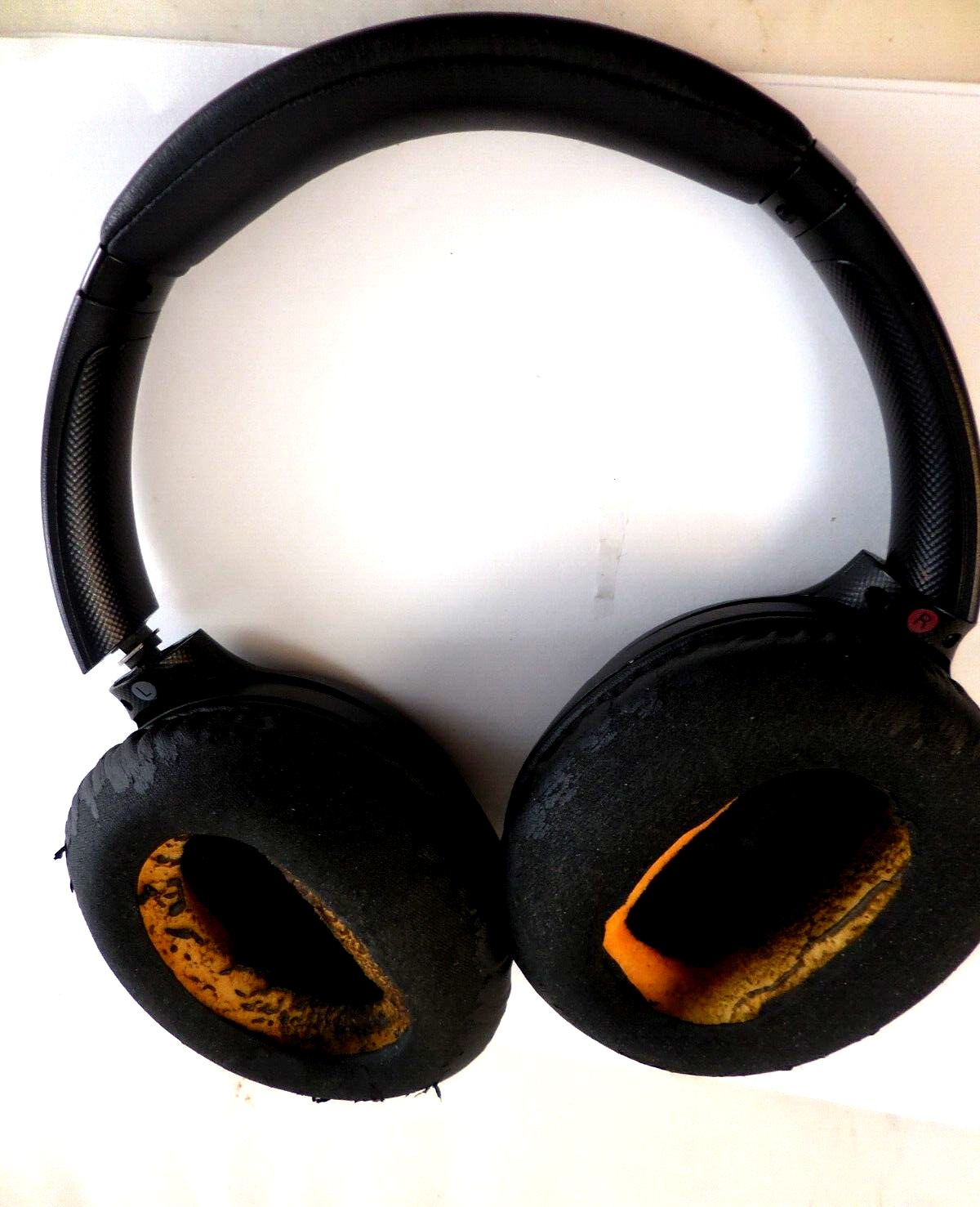 Sony WH-CH710N Wireless Over-Ear Noise Canceling Headphones- Hinge Broken