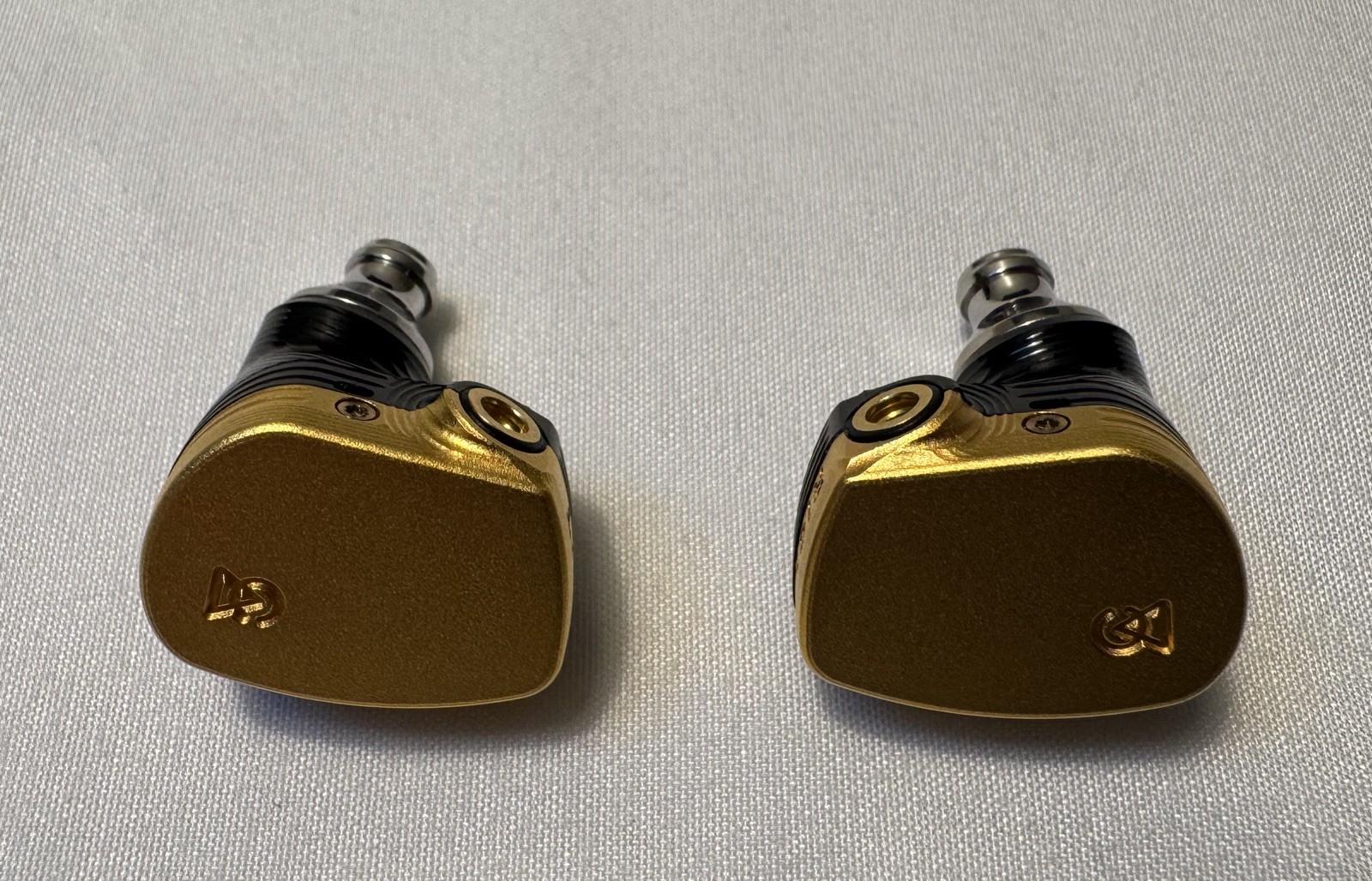 Campfire Audio Solaris Matt Gold Wired Ear Headphones Pre-owned (Mint)