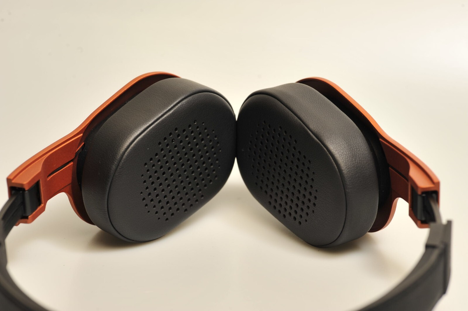 KEF M400 Sunset Orange Hi-Fi Wired Headphone “Mint” w/Box [M400001339H24NbF]
