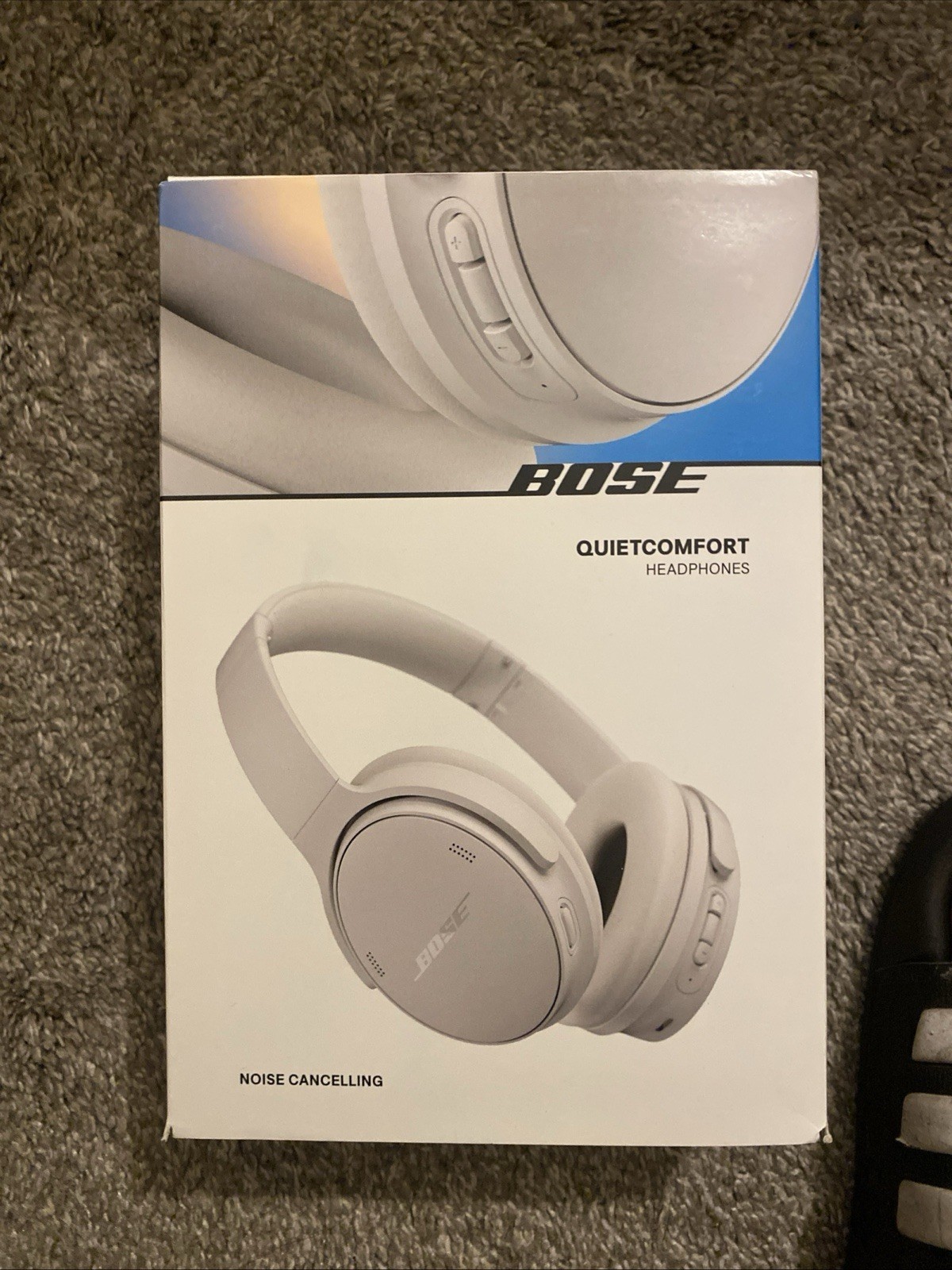 NEW Bose – QuietComfort Ultra Wireless Noise Canceling Over-the-Ear -White Smoke