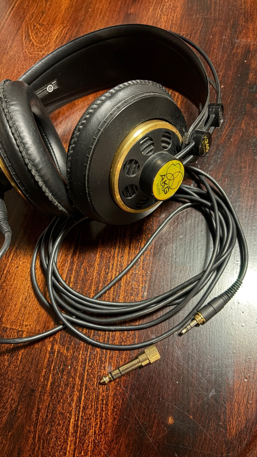 AKG K240 Studio Headphones (missing foam pad in ear)(see pics)