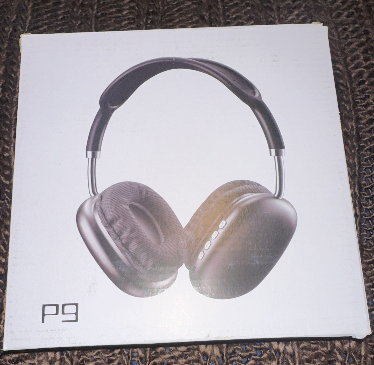 P9 Over-Ear Bluetooth Wireless Headphones Black Built-In Mic 50mm Drivers