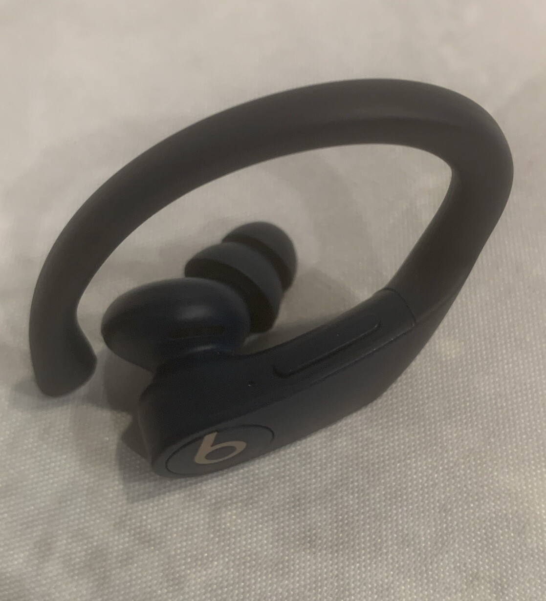 Beats by Dr. Dre Powerbeats Pro Wireless Earphones -Navy Right Only +Charge Case