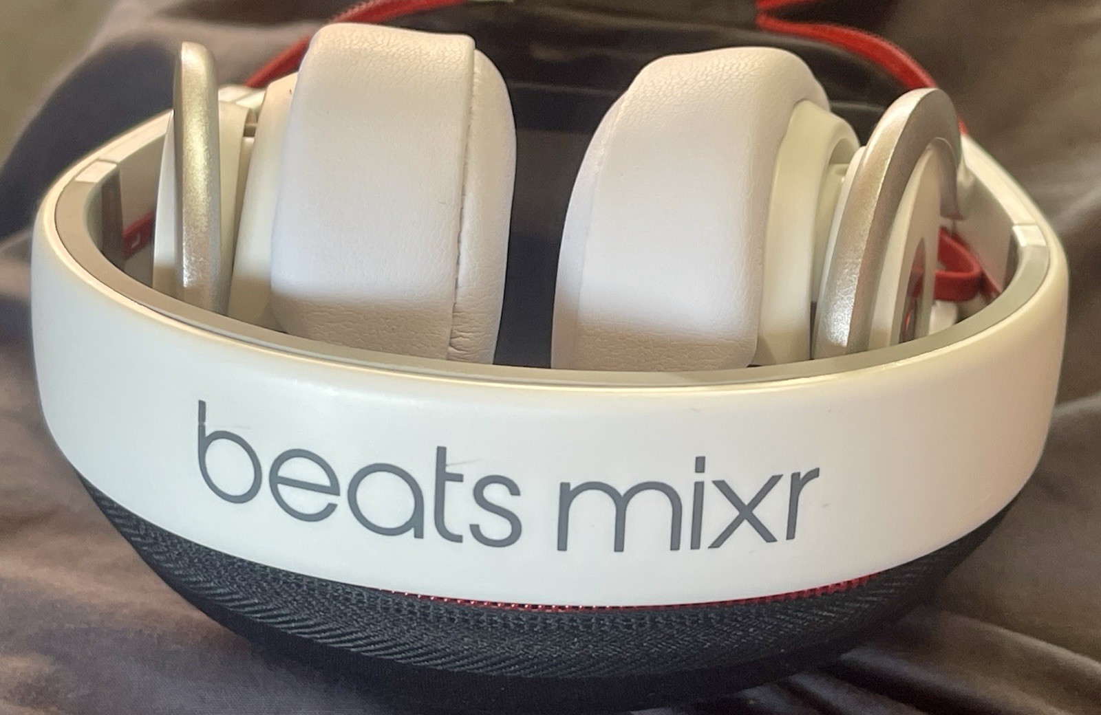 Beats Mixr Mixer Dj Professional Wired Headphones with Case White ⚪️ And ?