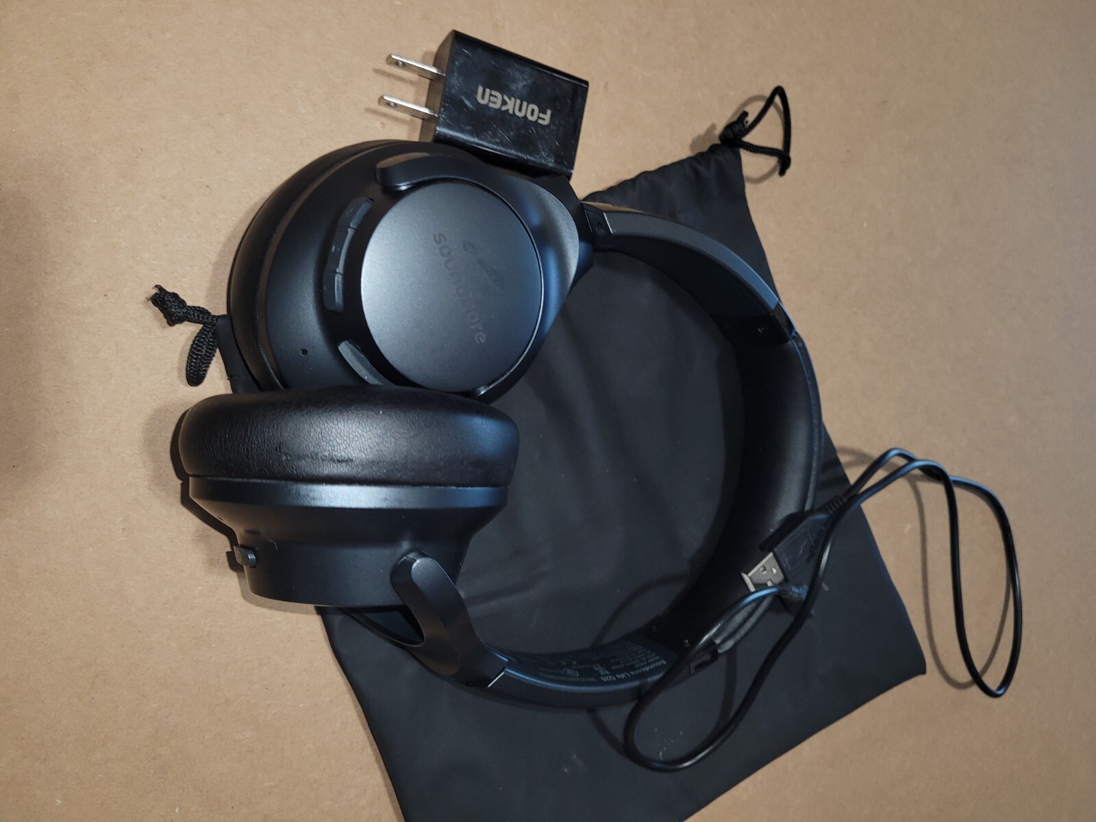 Soundcore Life Q20 Wireless Headphones used
