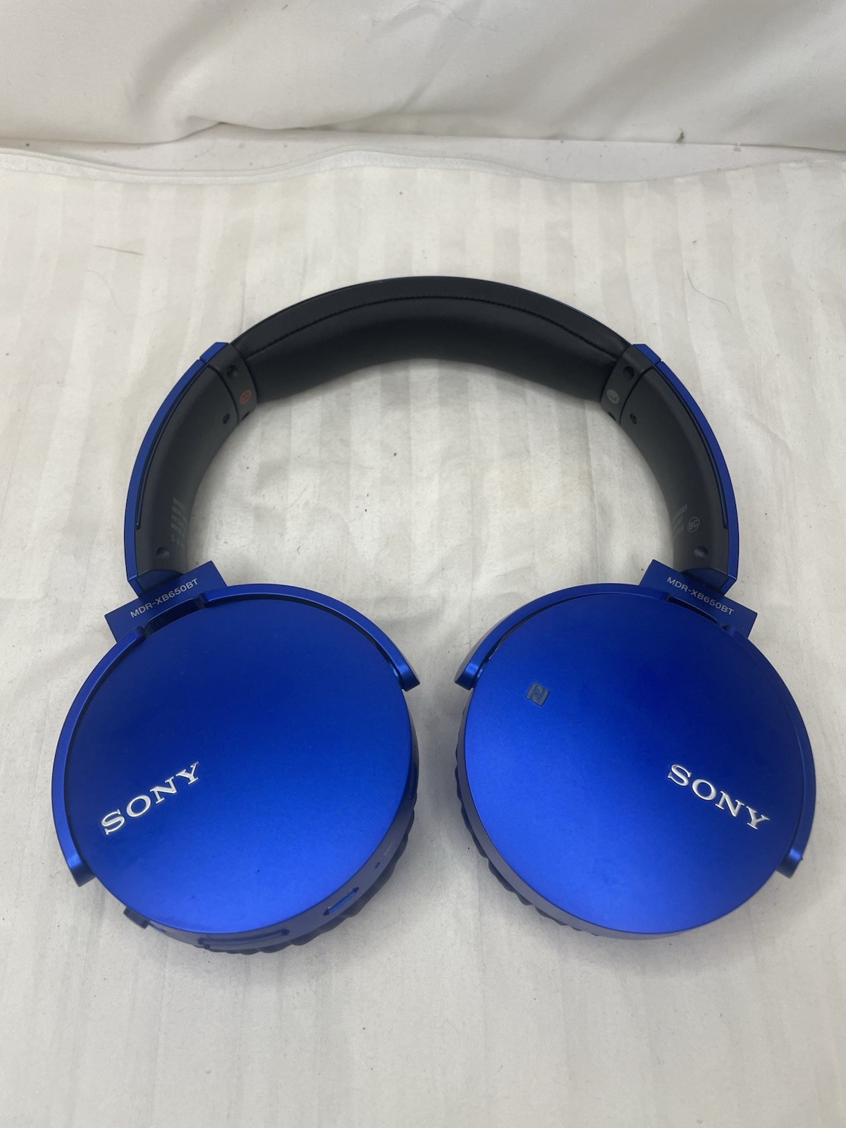 Sony MDR-XB650BT Extra Bass Bluetooth Headphones Blue