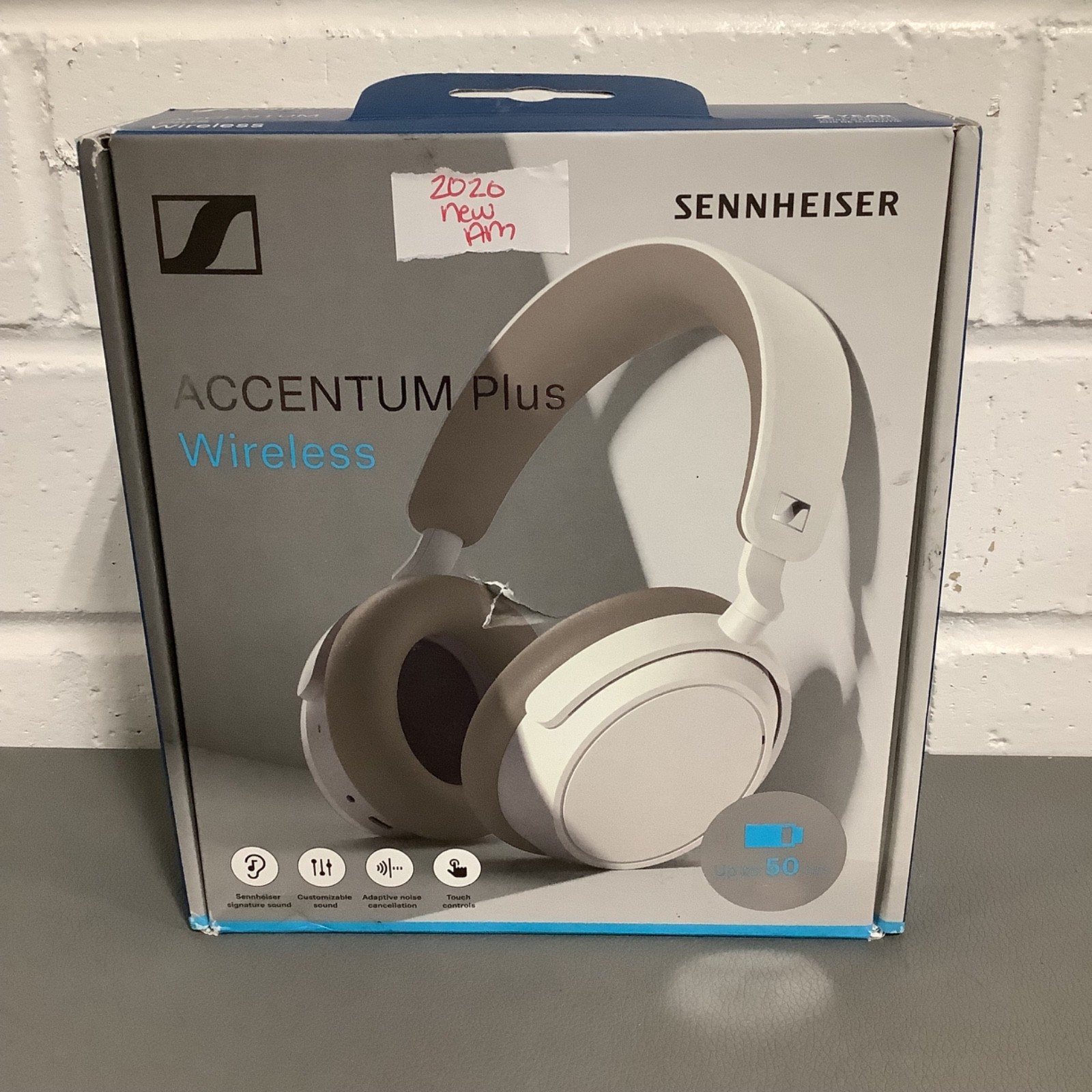 Sennheiser Accentum Plus Wireless Headphones