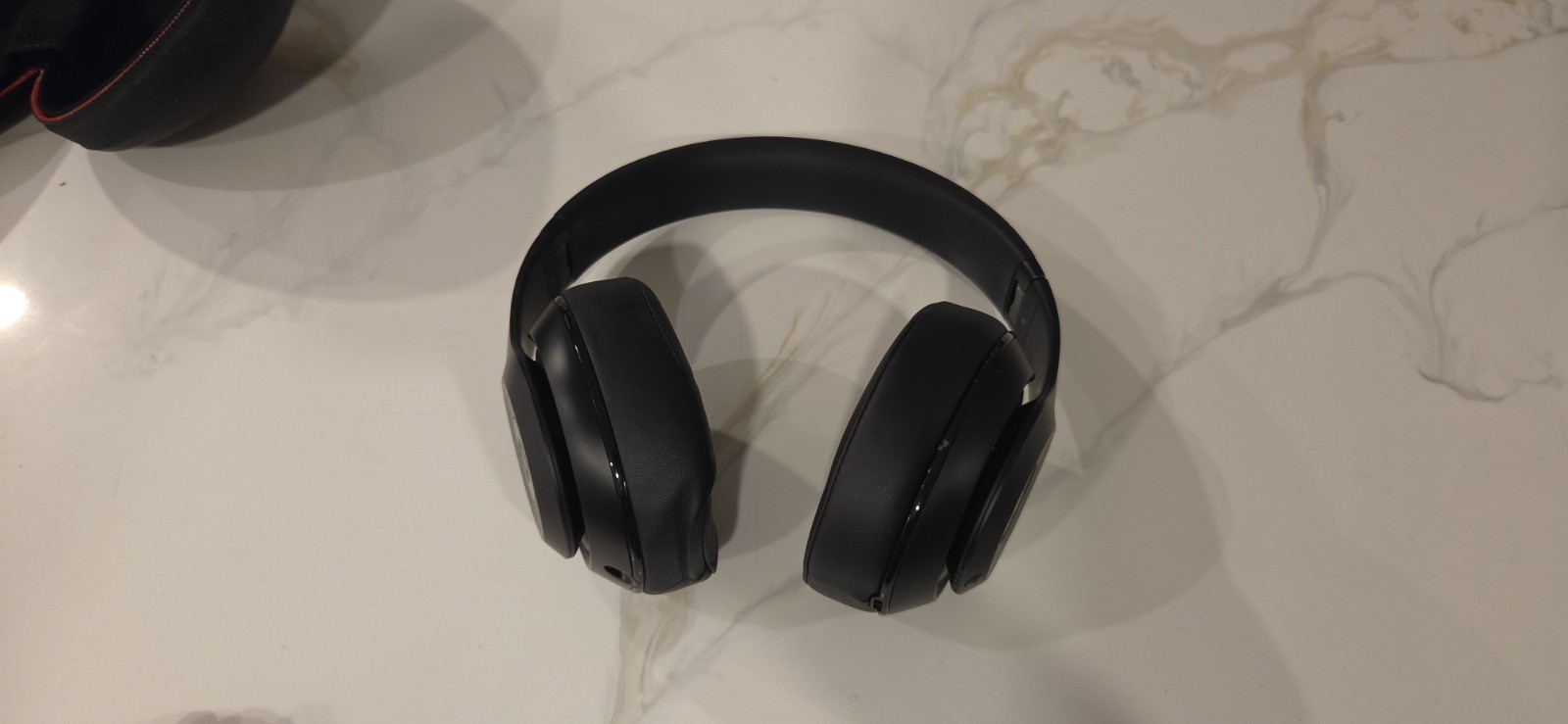 Beats by Dr. Dre Studio3 Over the Ear Wireless Headphones – Black