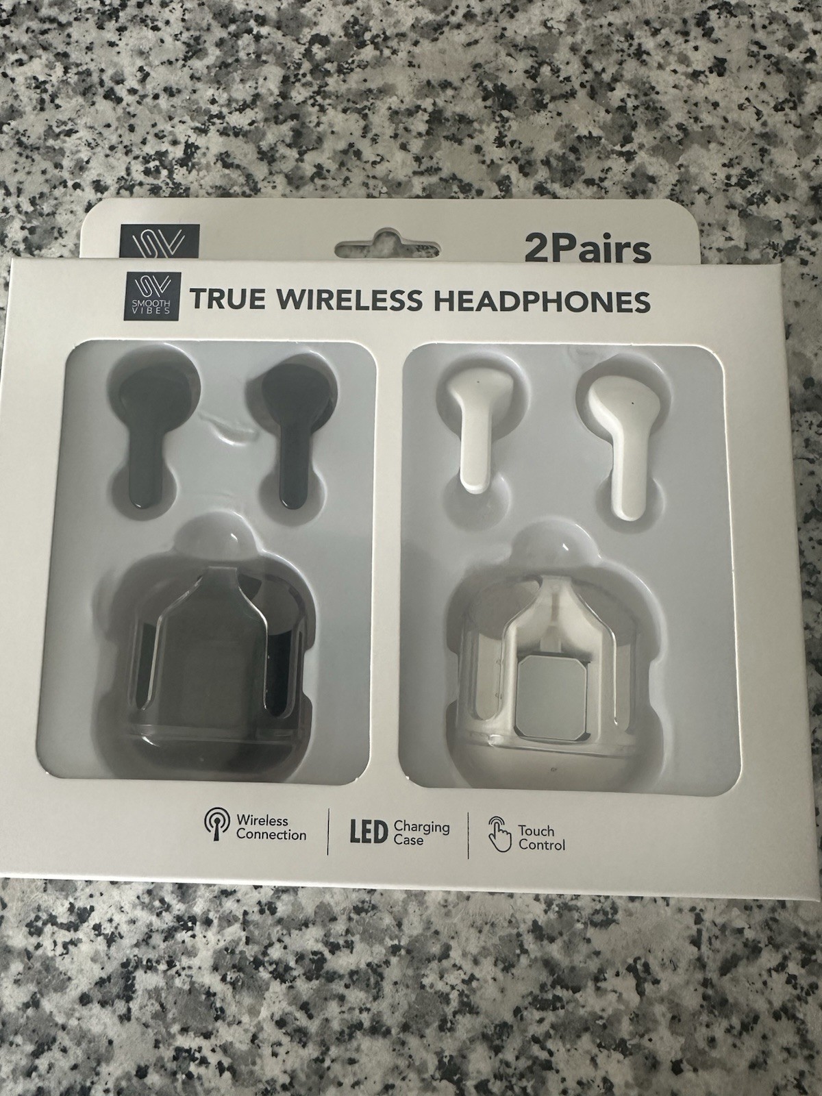 Smooth Vibes Bluetooth Earbuds Touch IPX4 LED Case Black/White DA757