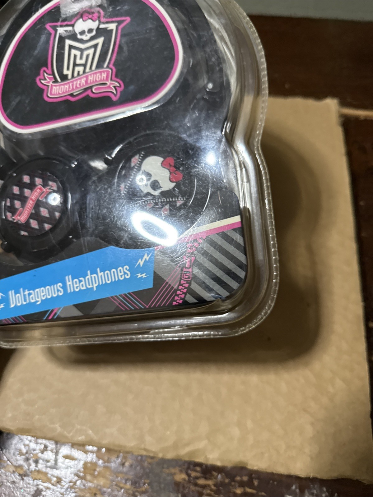 2011 Sakar Monster High Voltageous Headphones NOS (READ)