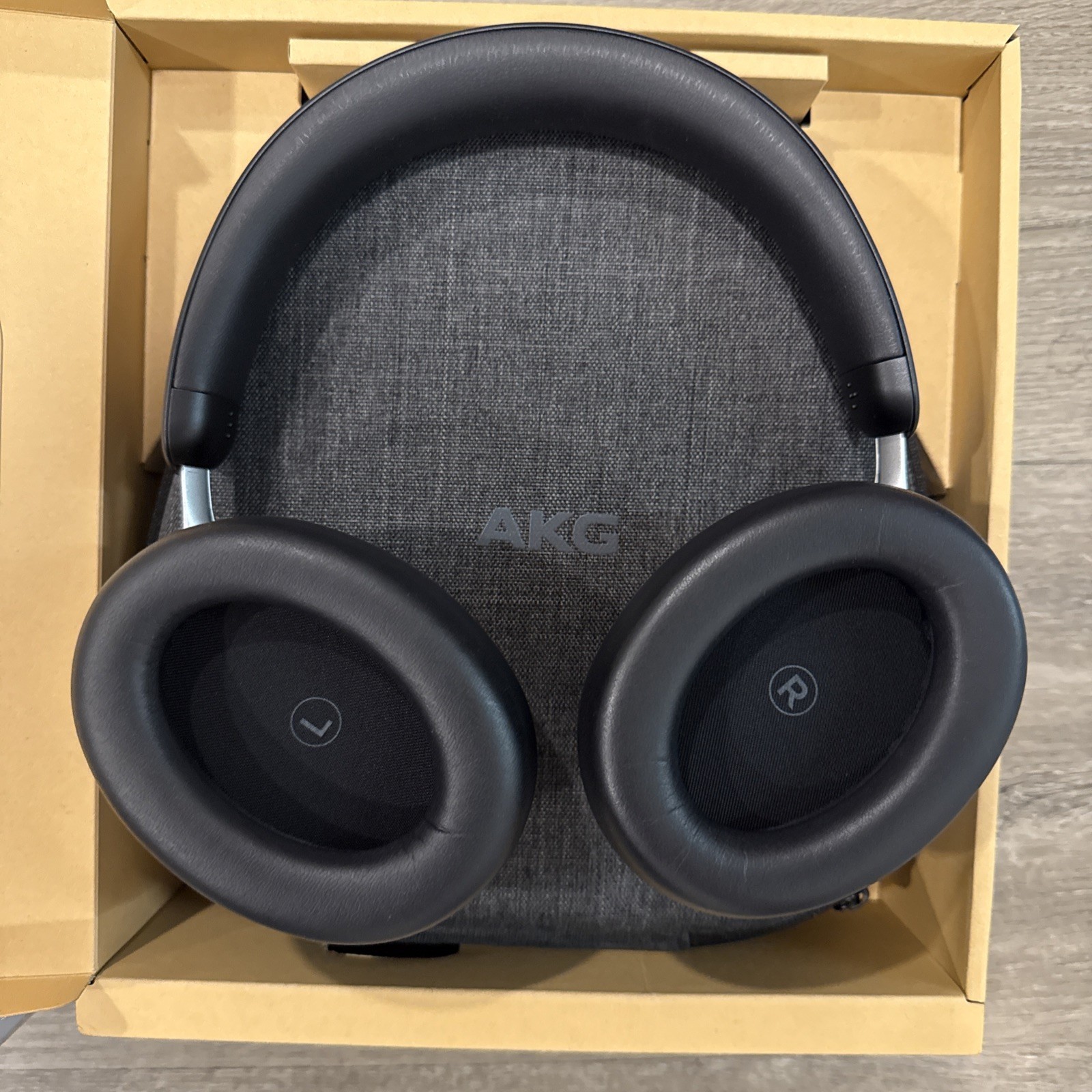 Harman AKG N9 Hybrid Wireless Headphones Hi-Res Audio ANC Preowned Clean