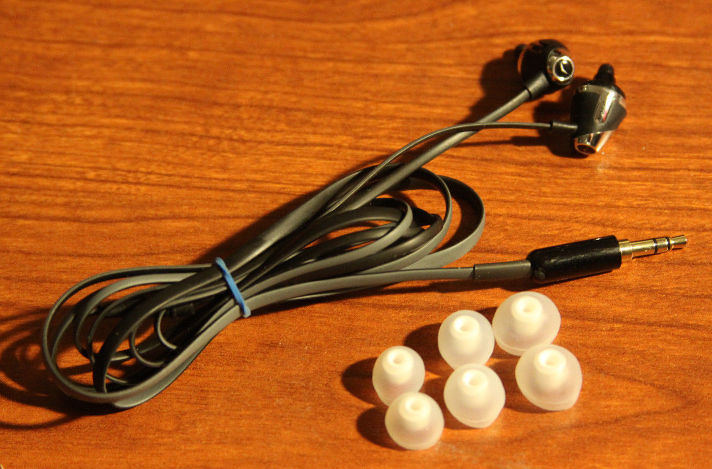 Klipsch Image S4 II Enhanced Bass In-Ear Headphones -Warranty -Upgraded Jack