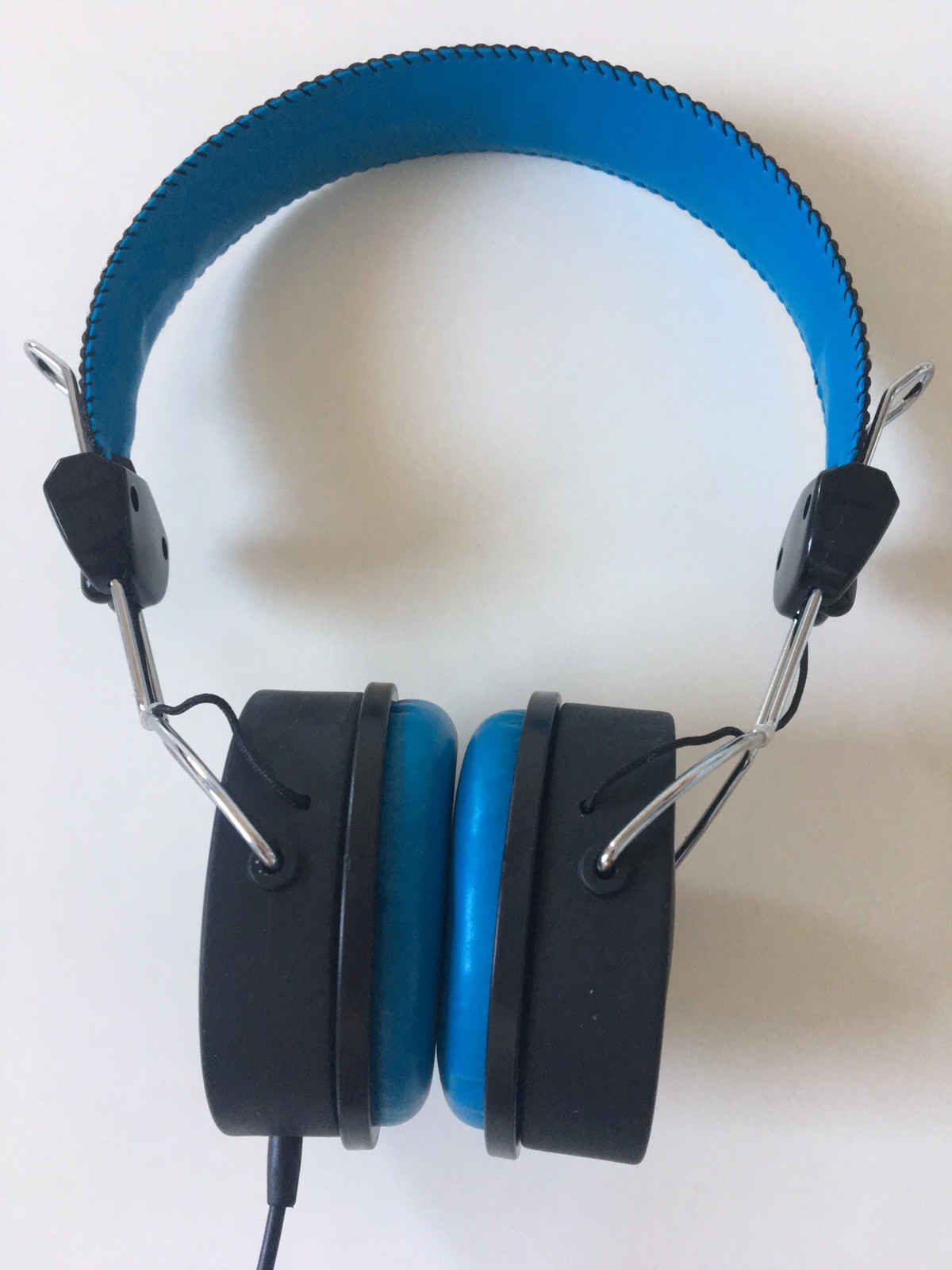 Aeropostale Over the Ear Headphones Wired Assorted Colors Blue White Purple New!