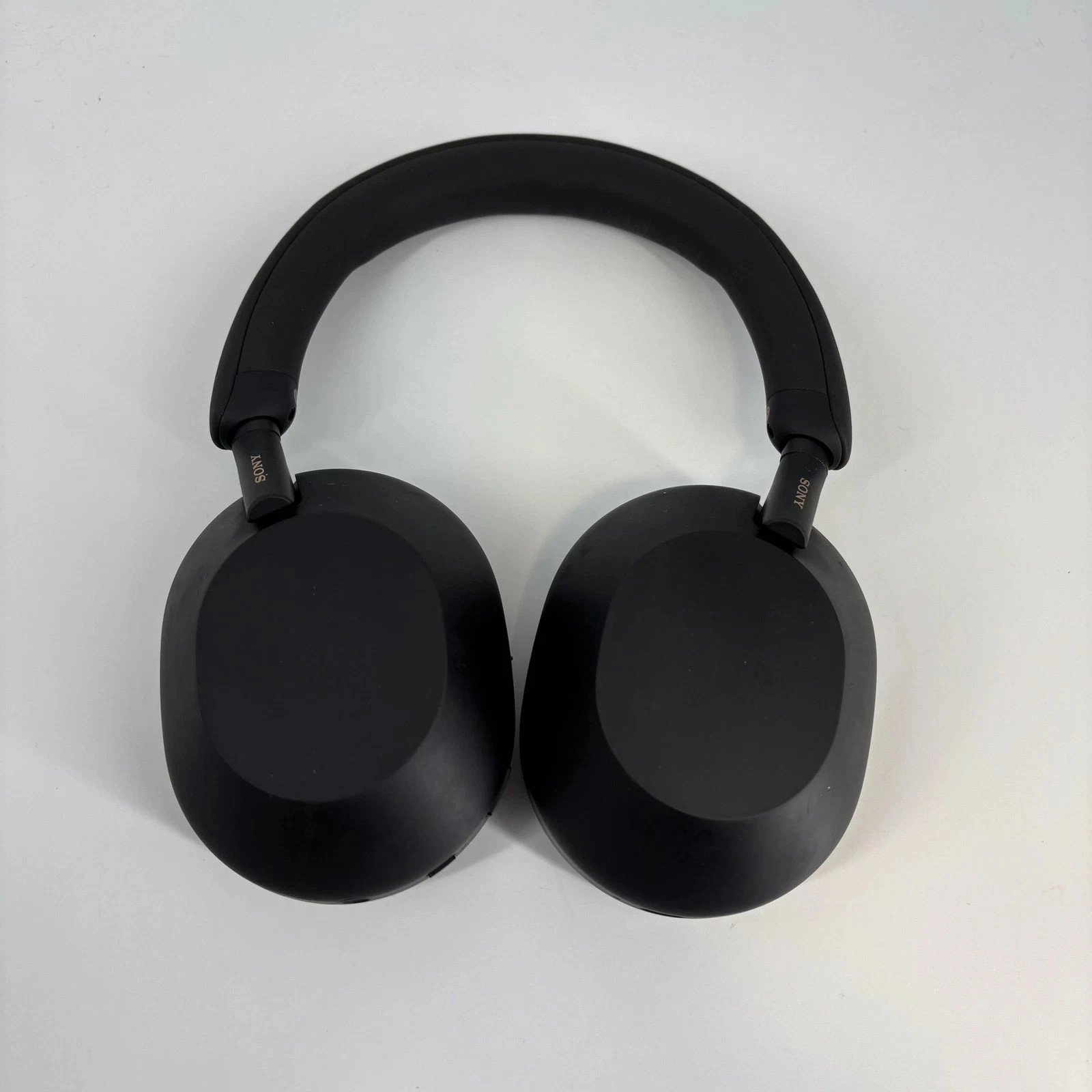 Sony WH-1000XM5 Headphones Black w/ Cables + Case + Box – Excellent