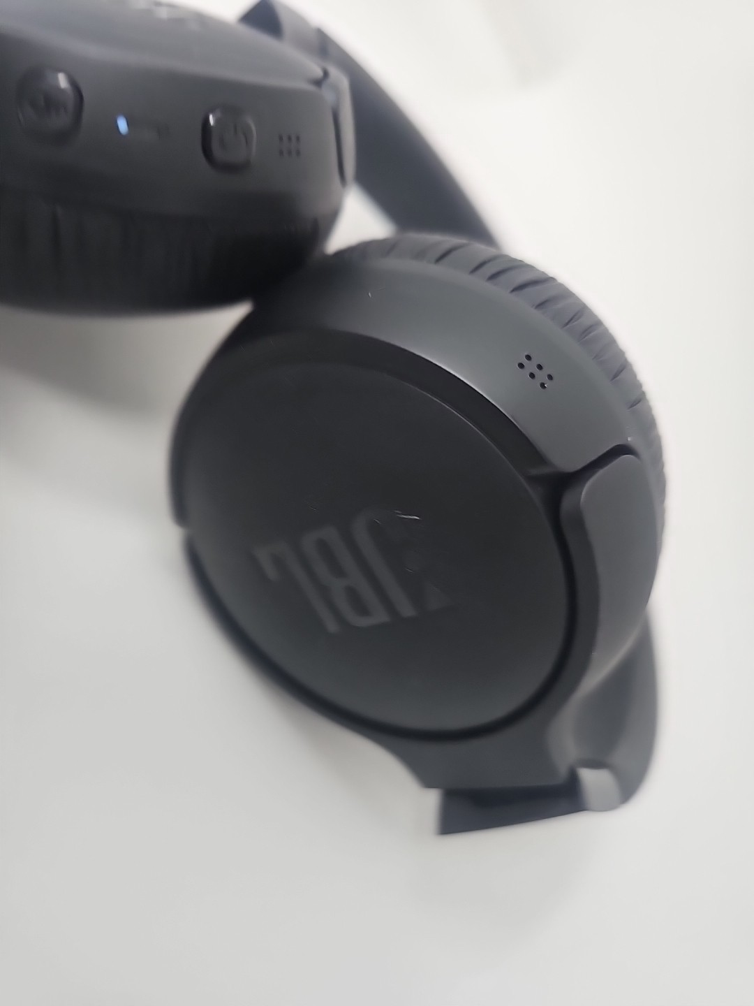 Jbl Tune 670NC Noise Canceling On Ear Headphones – Black