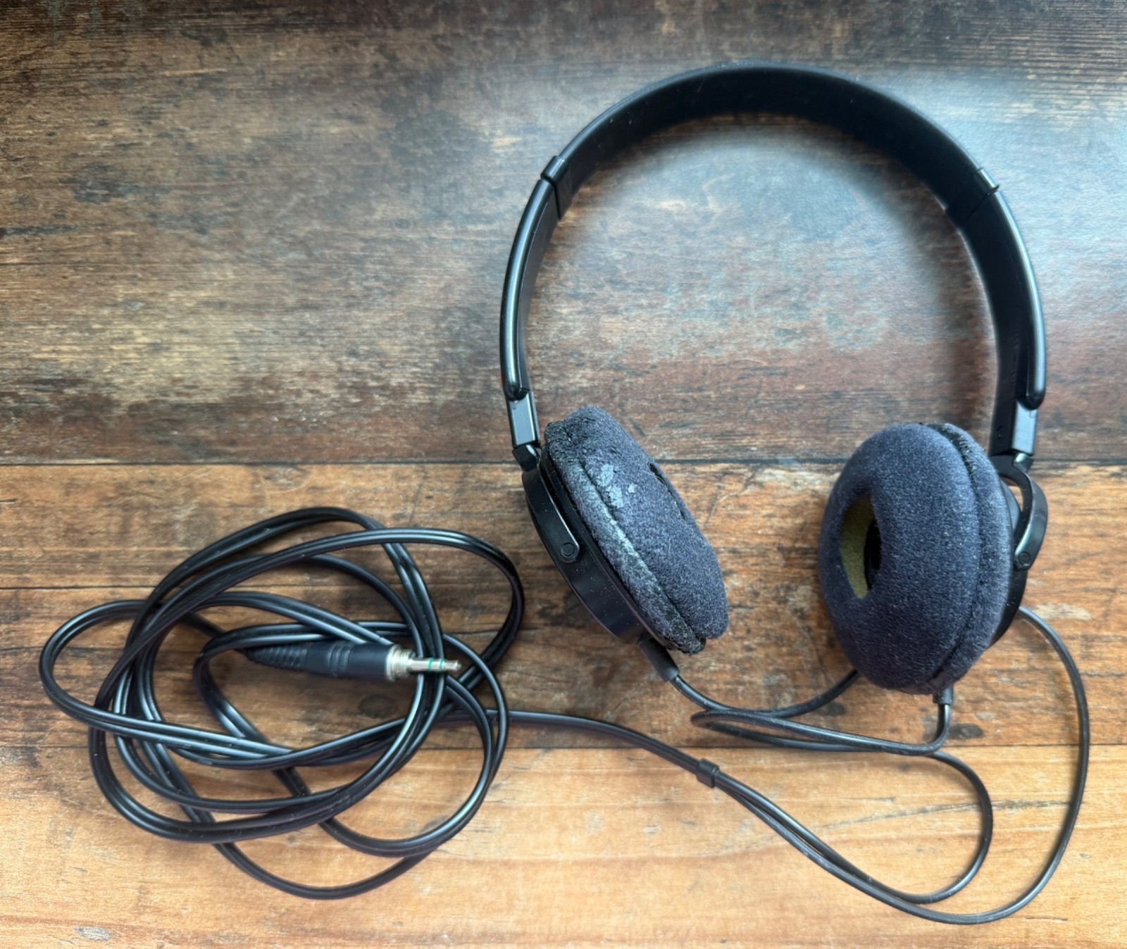 Vintage 80s Sony MDR-V2 Over the Ear Headphones Tested & Works need plug repair!
