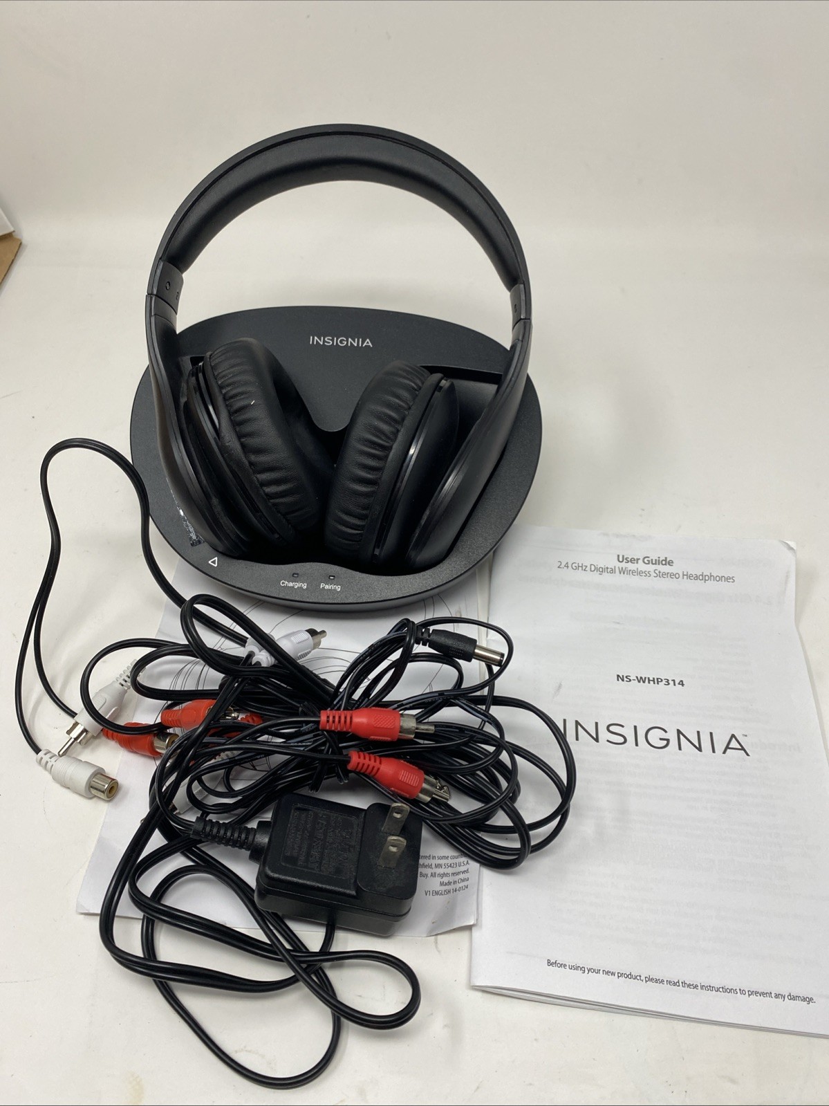 Insignia Digital Wireless Headphones 2.4GHz with Charging Dock