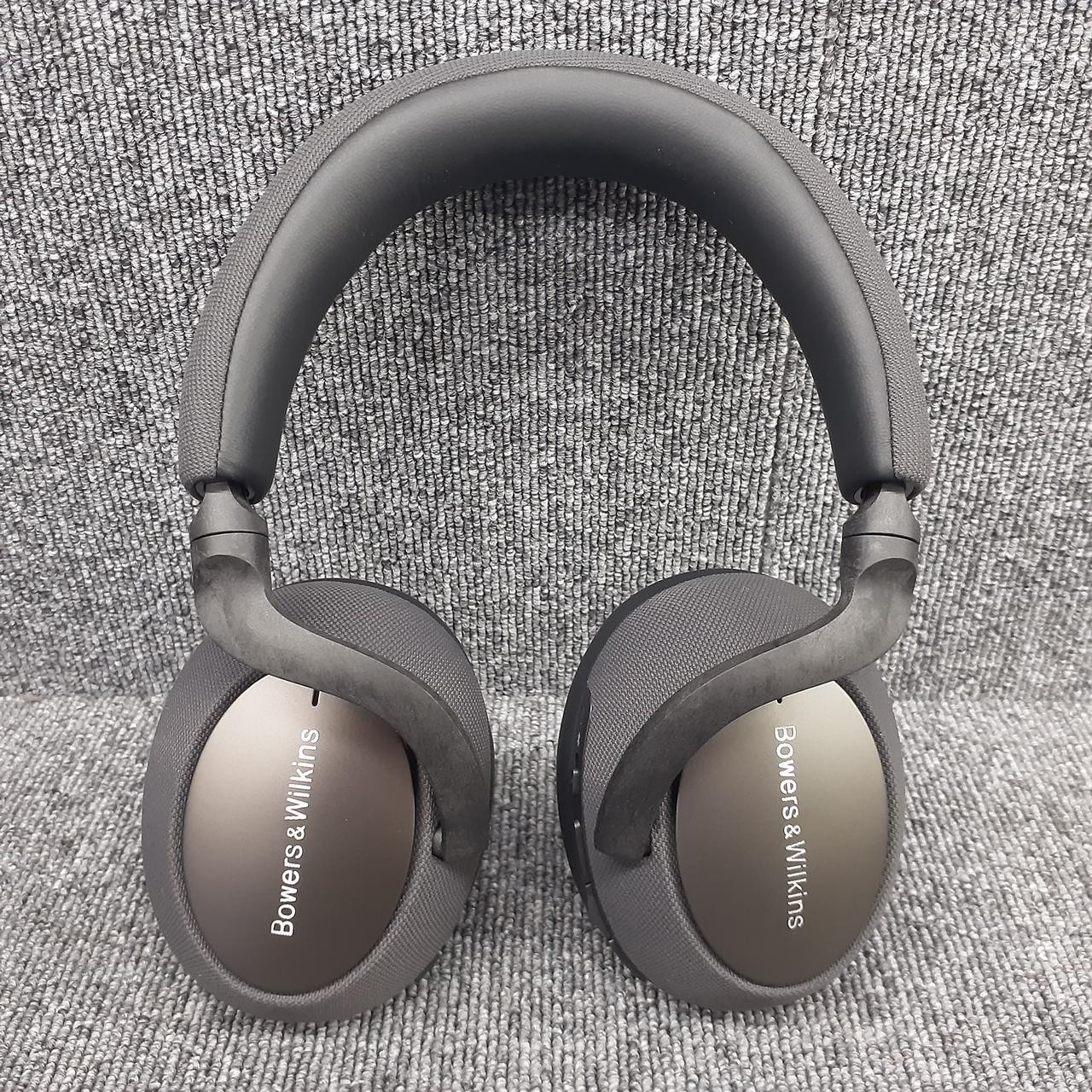 B&W PX7 Wireless ANC Over-Ear Headphones – Premium Sound pre-owned