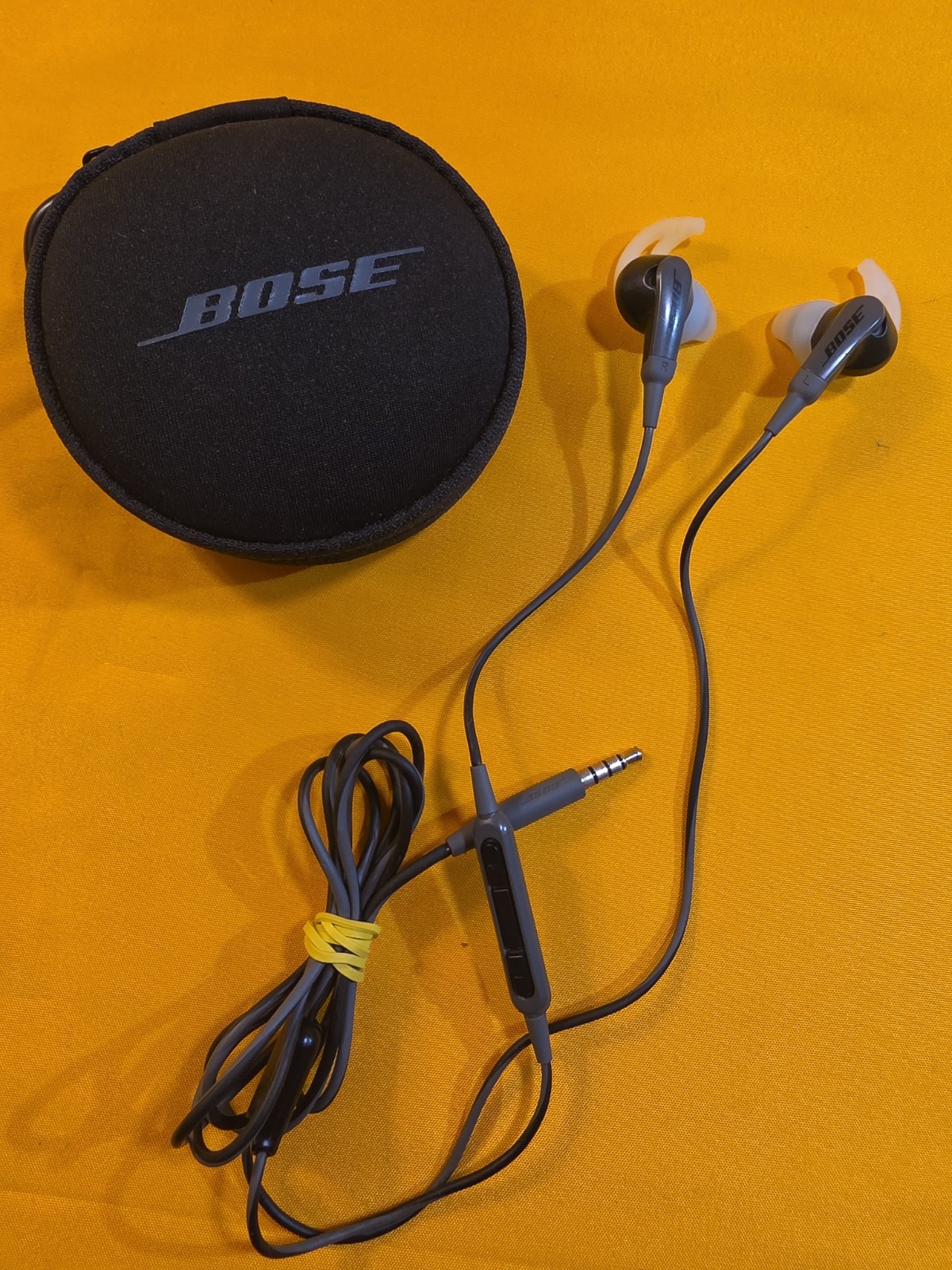 Bose SoundSport Wired 3.5mm Jack Earphones Headphones Earbuds Charcoal-Black