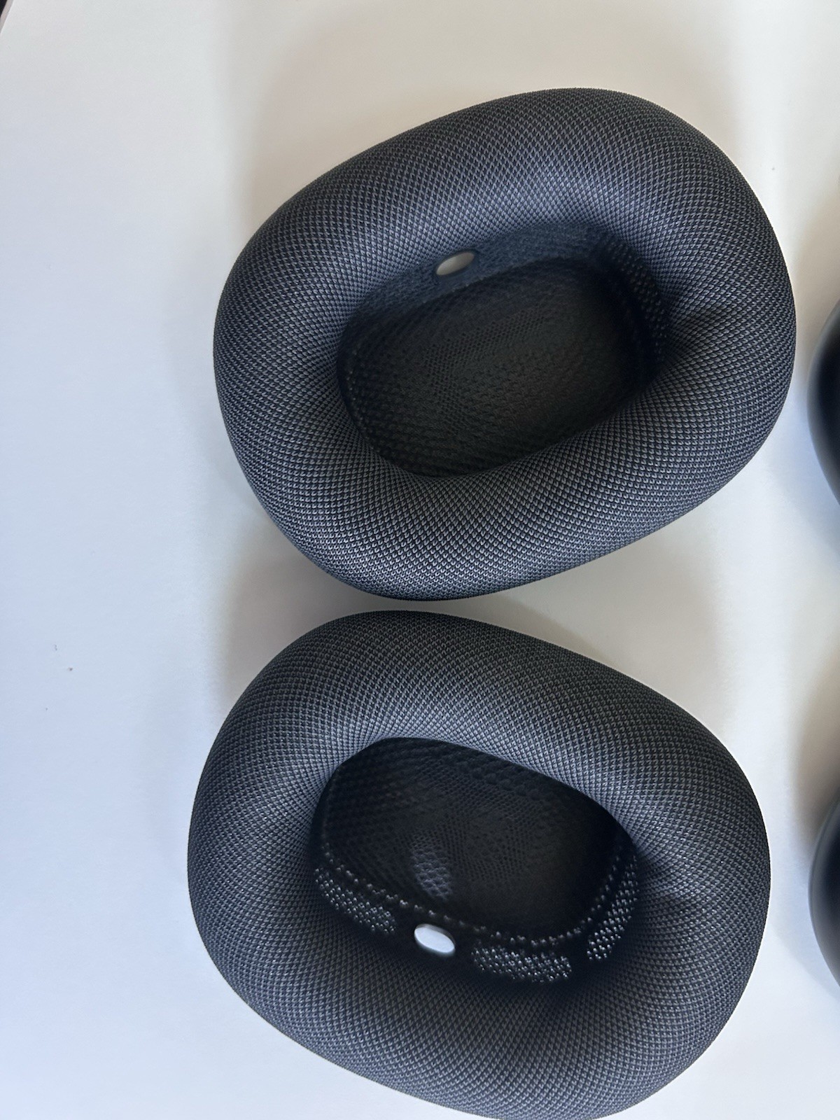Apple AirPods Max Space Gray Over-Ear Wireless Headphones w/ Smart Case