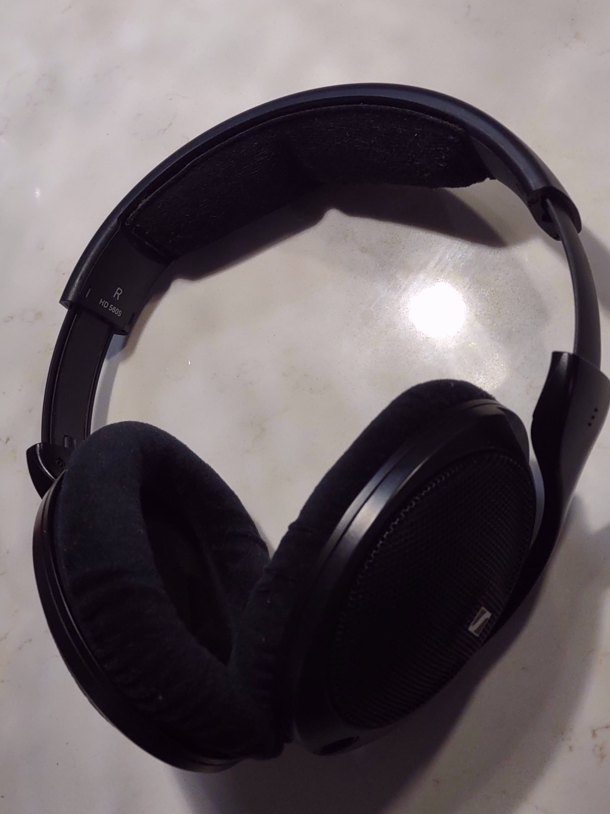 Sennheiser HD 560S Over-The-Ear Audiophile Headphones With Extra Cable