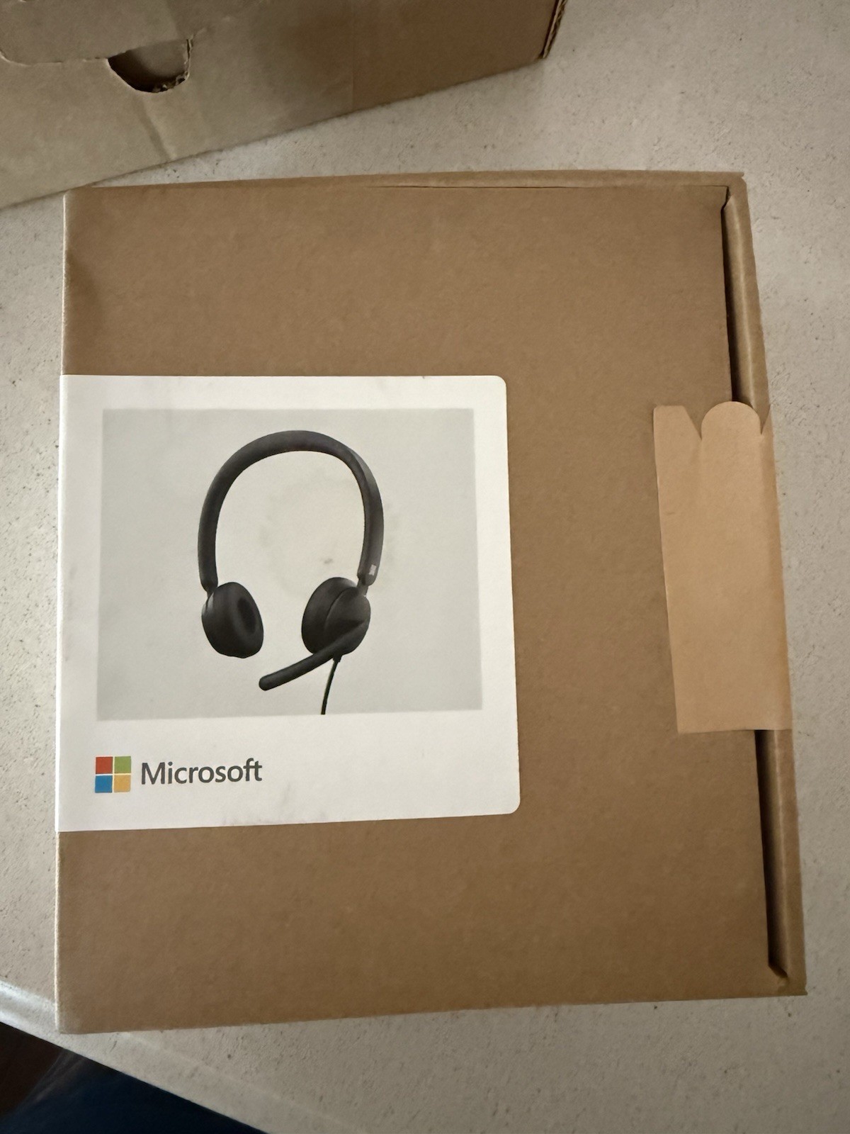 *NEW Microsoft 8JN-00001 Modern USB Headset – Stereo Wired On-ear Binaural Noise