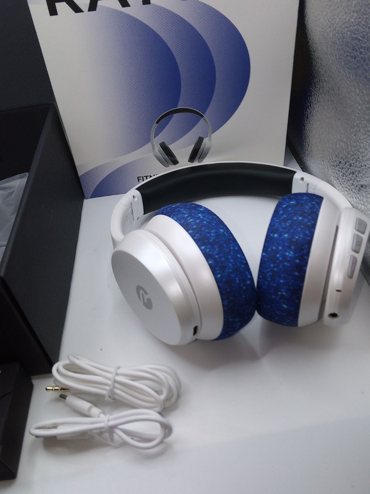 Raycon Fitness Wireless Bluetooth Over-Ear Headphones With Built-In Mic RBH841