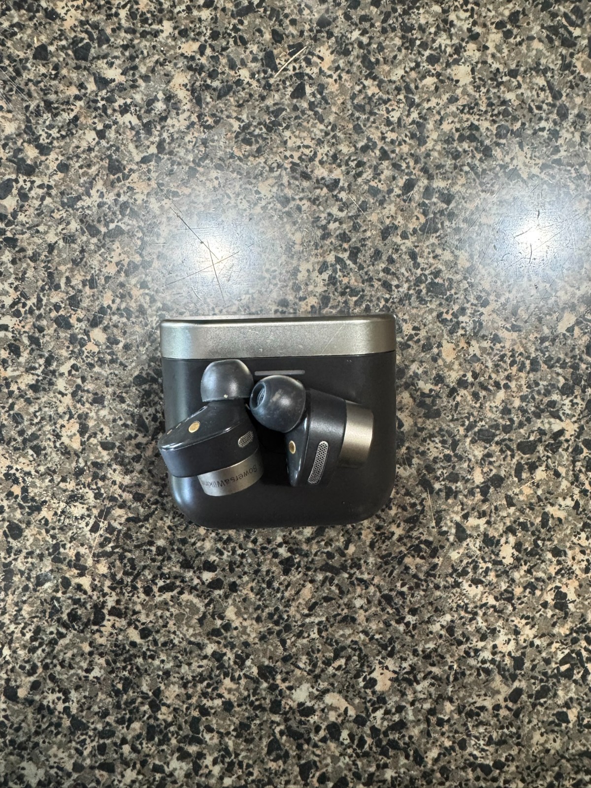 Bowers & Wilkins Pi7 True Wireless Earbuds Bluetooth – Satin Black. Excellent !